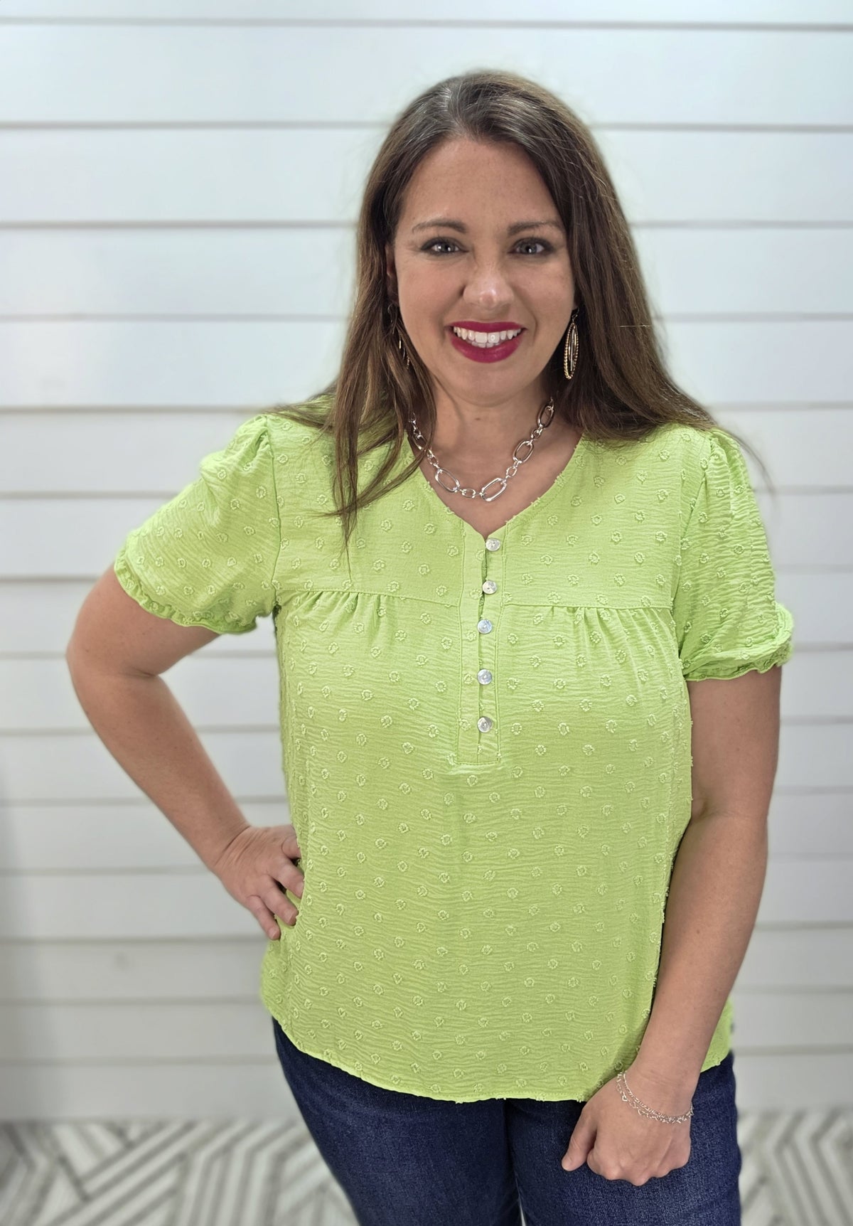 GREEN TEXTURED V NECK TOP