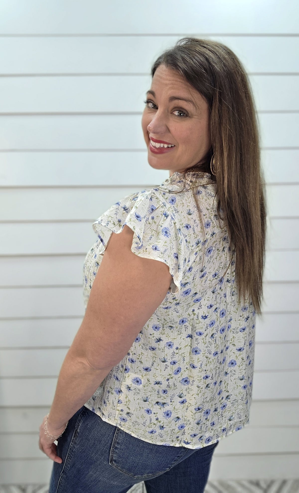 BLUE FLORAL LINE LACE WOVEN TOP