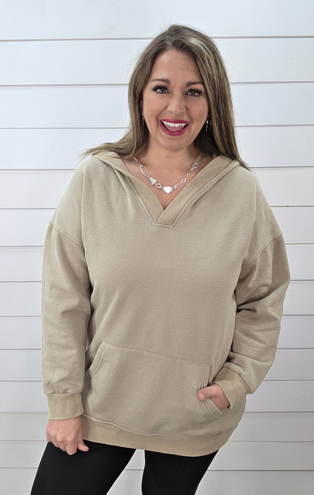 **BROOCH EXCLUSIVE** TAUPE GARMET WASHED V NECK HOODIE