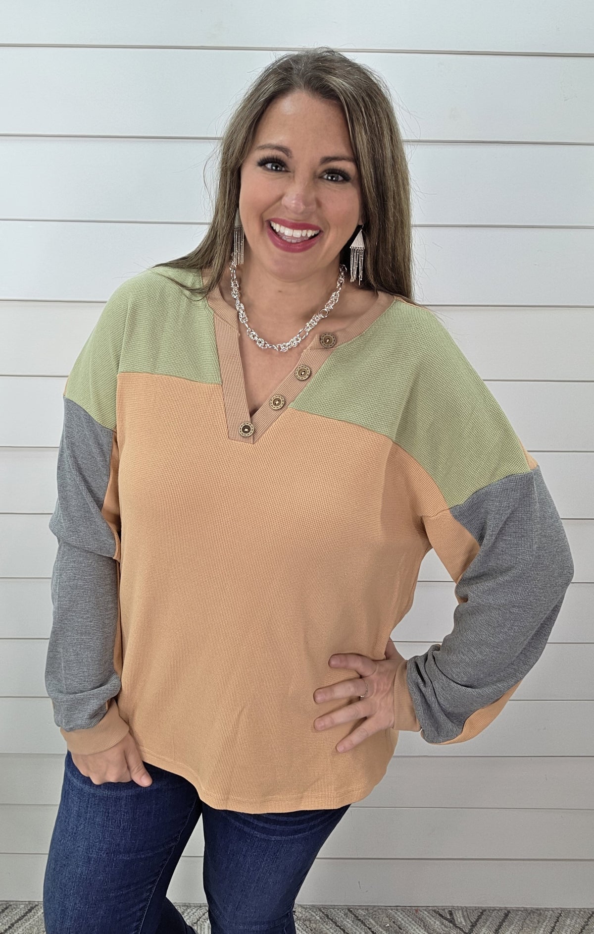 CAMEL/OLIVE/CHARCOAL WAFFLE TEXTURE COLORBLOCK KNIT TOP