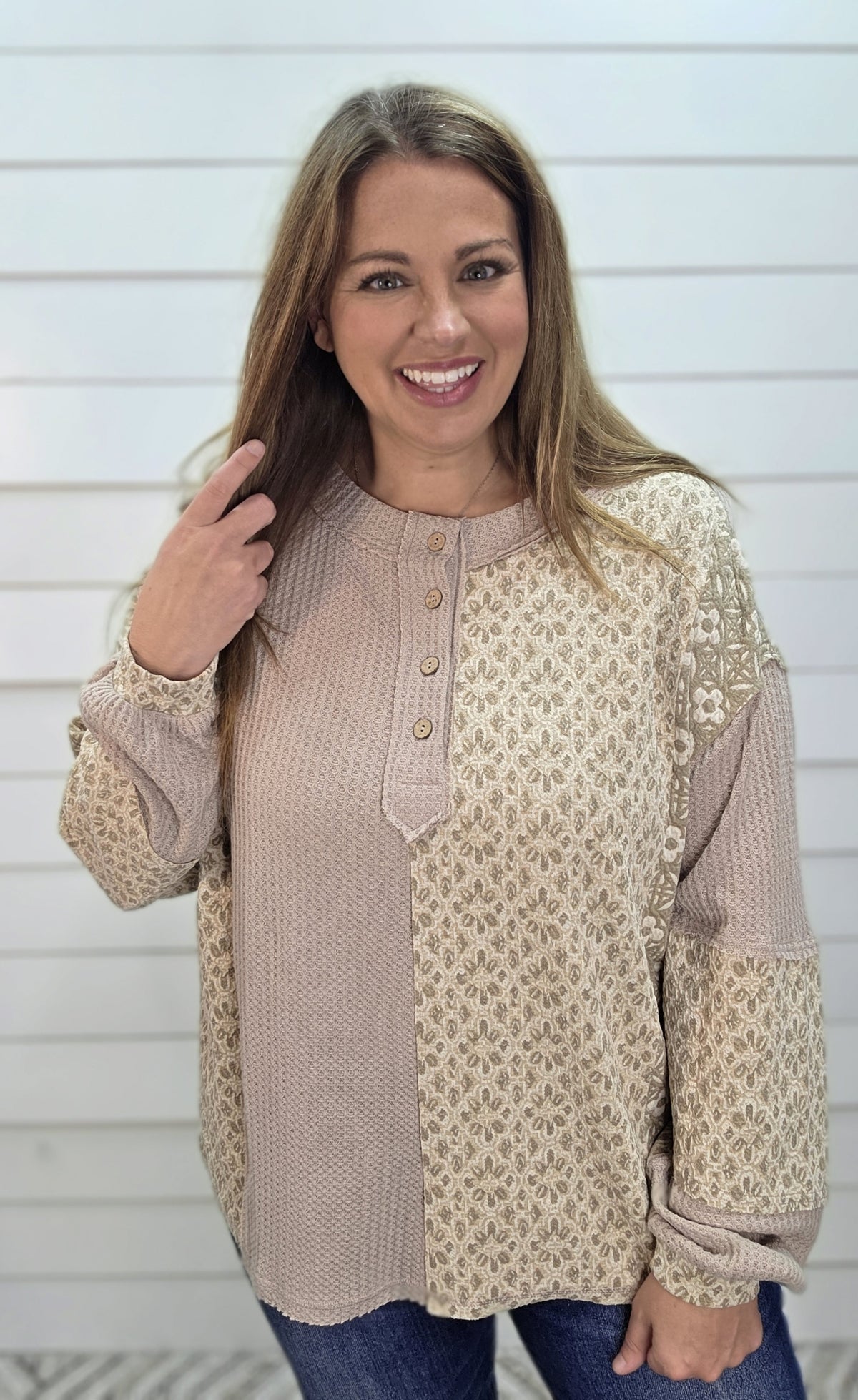 LATTE WAFFLE/FLORAL CONTRAST KNIT TOP W/ BUTTON NECKLINE - OVERSIZED
