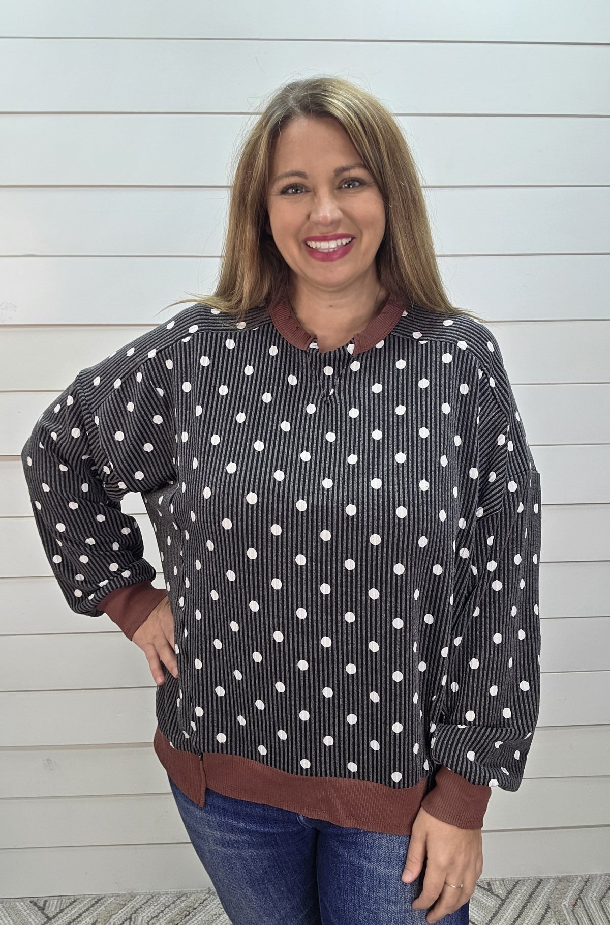 CHARCOAL POLKADOT  RIBBED KNIT TOP W/ RUST TRIM