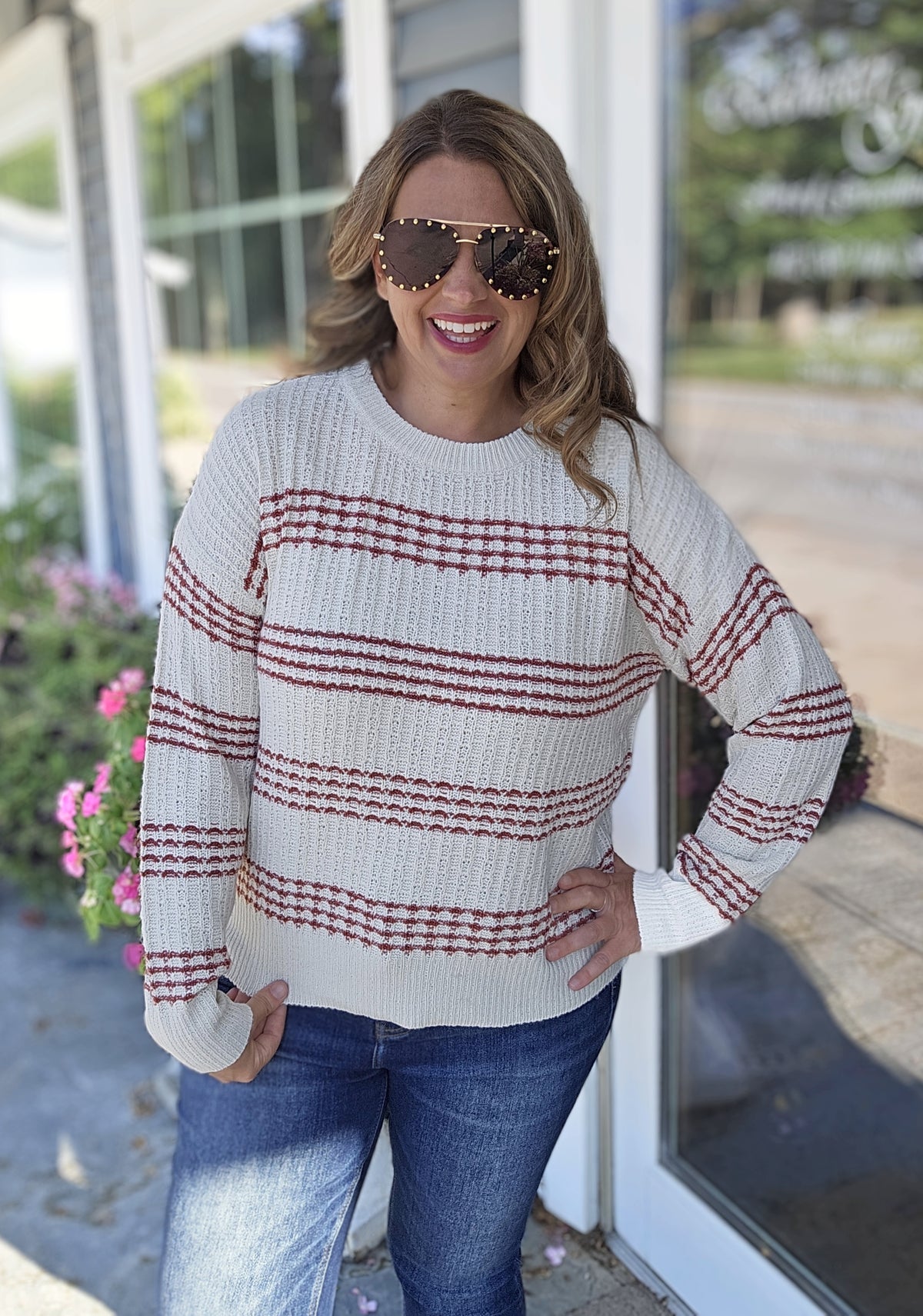 CREAM/BRICK STRIPED TEXTURED PULLOVER SWEATER