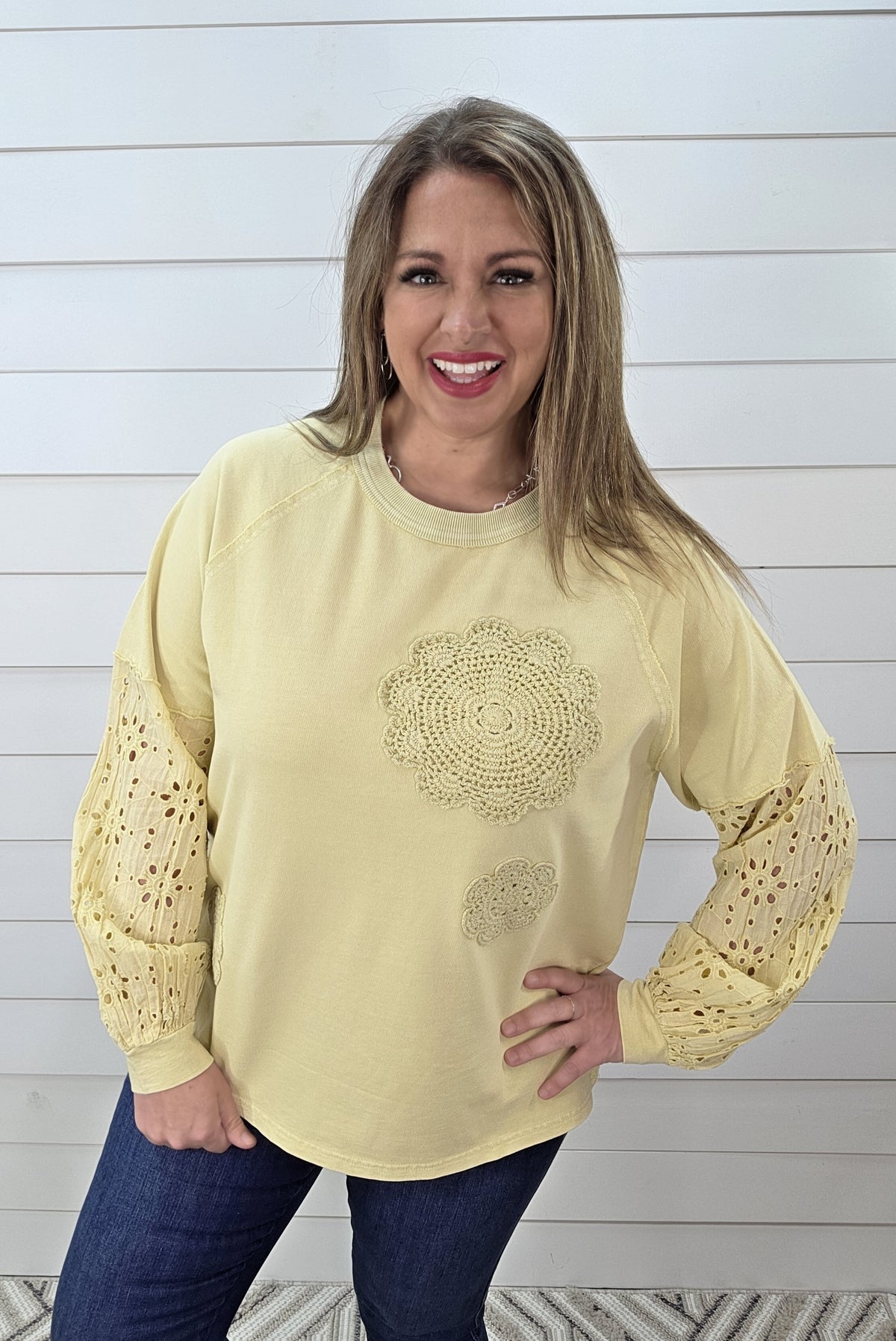 STRAW EYELET LACE CONTRAST KNIT OVERSIZED TOP