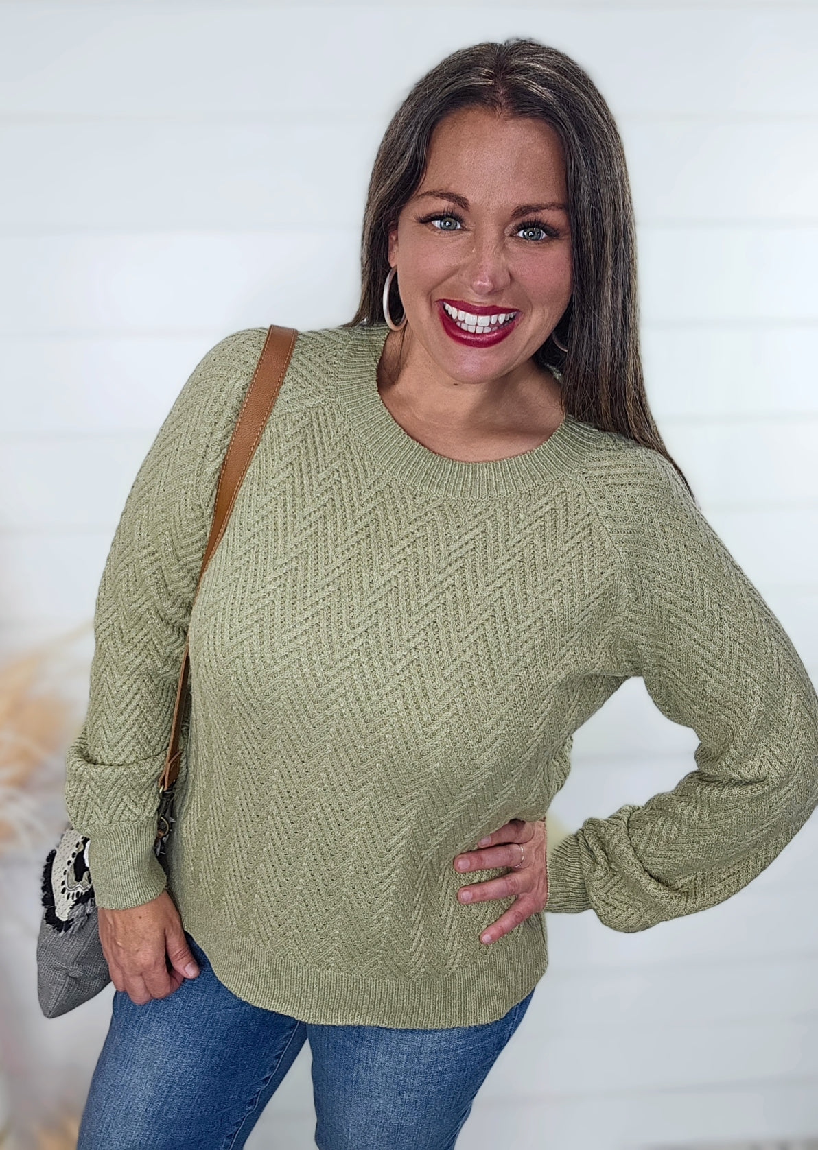 SAGE CHEVRON TEXTURED CREW NECK LIGHT WEIGHT SWEATER