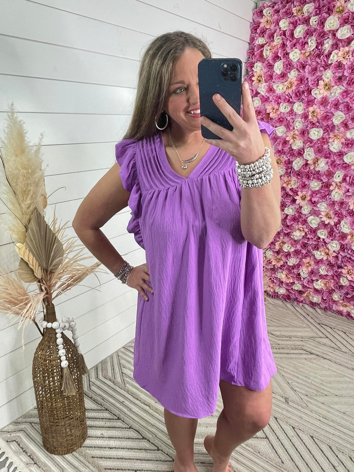 ORCHID V-NECK SHIFT DRESS WITH RUFFLE SLEEVES