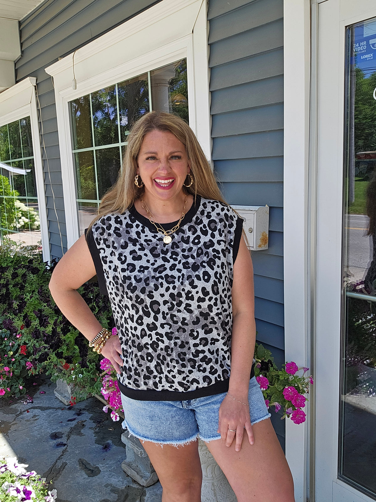 BLACK/CHARCOAL LEOPARD CAP SLEEVE KNIT TOP