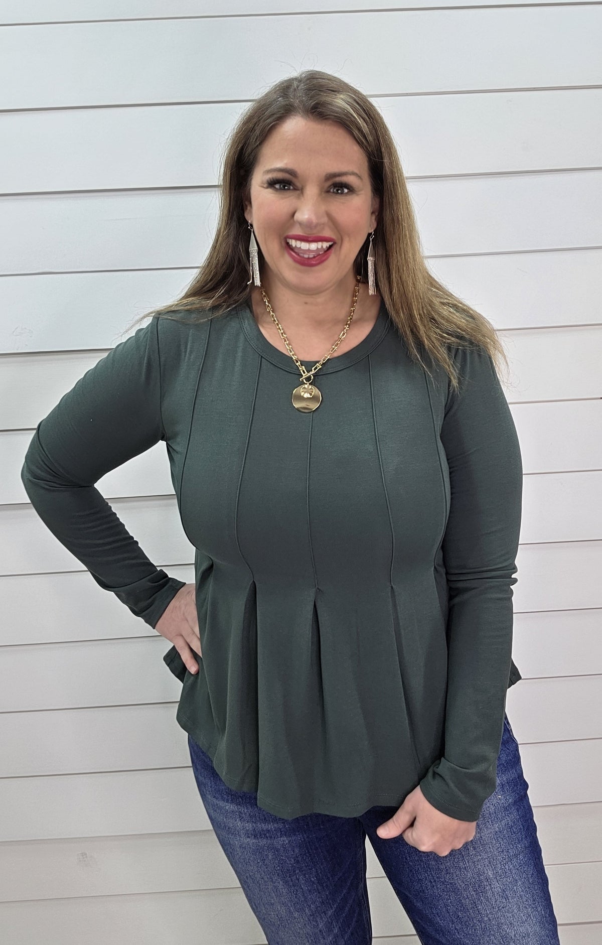 HUNTER GREEN KNIT ROUND NECK PINTUCK PEPLUM TOP