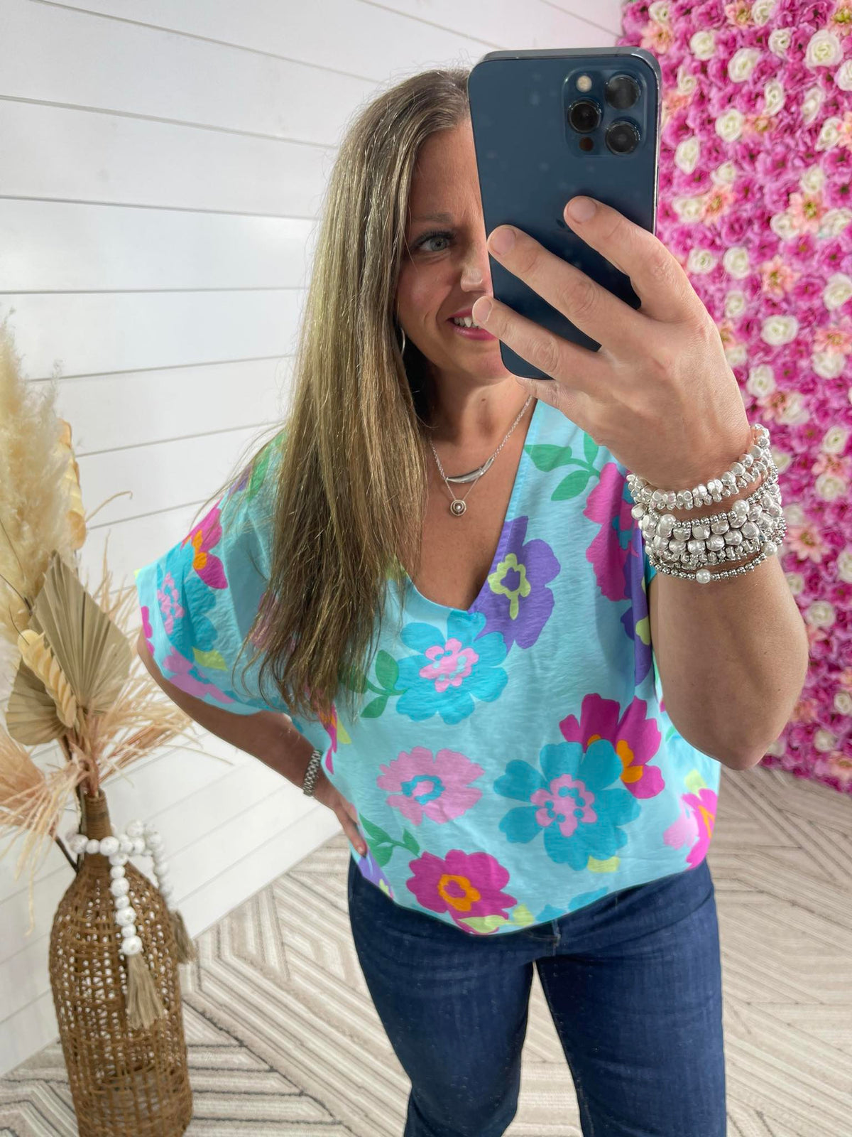 TURQUIOSE BIRGHT FLORAL OVERSIZED V NECK TOP