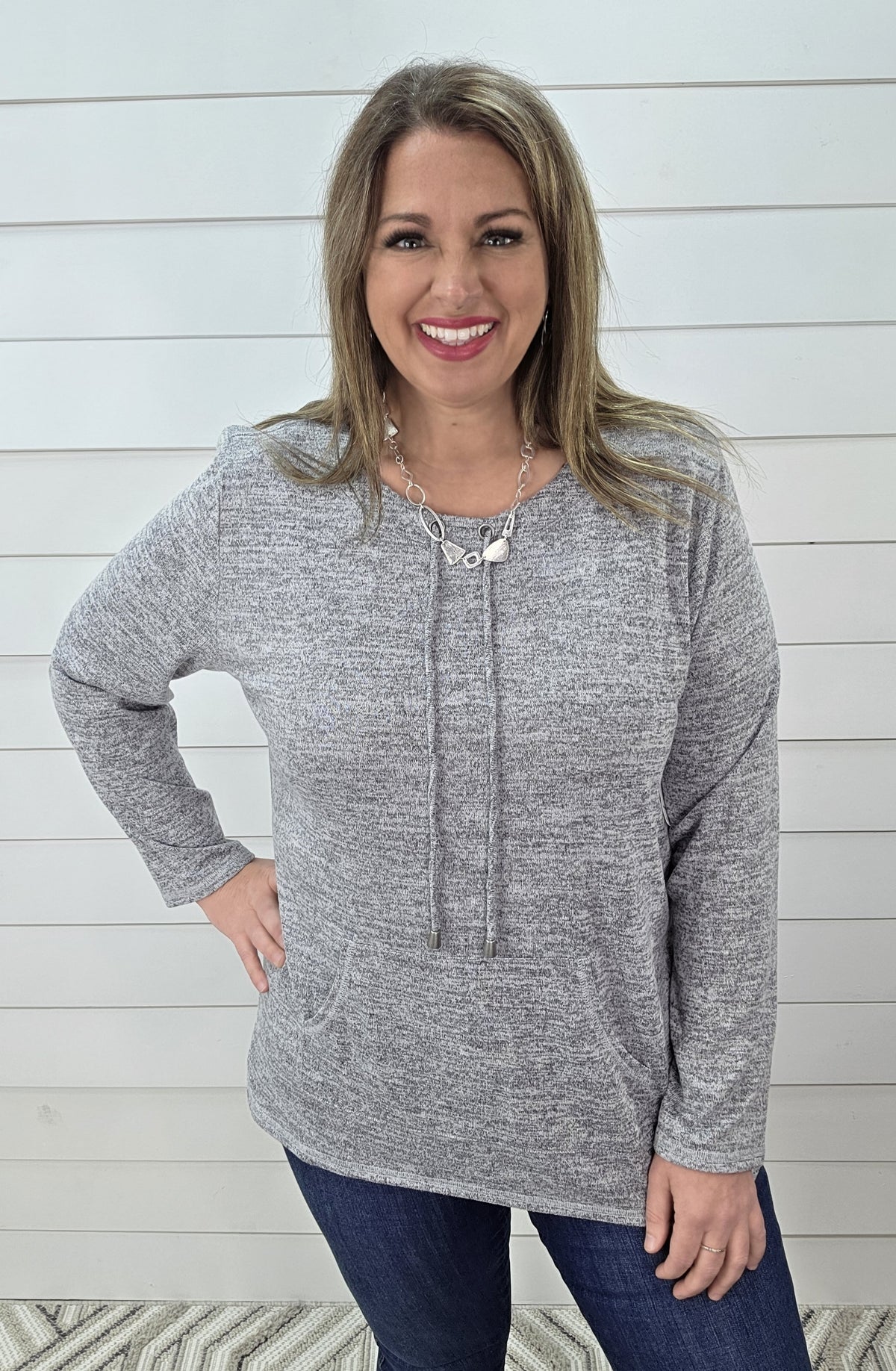 HEATHER GREY KNIT CREW NECK TOP W/ KANGROO POCKET
