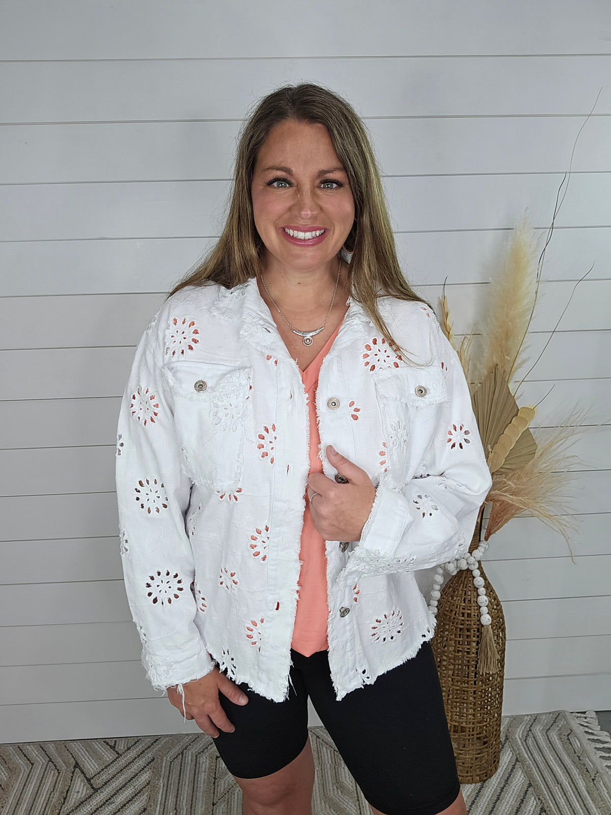 WHITE EMBROIDERED JEAN FLORAL JACKET