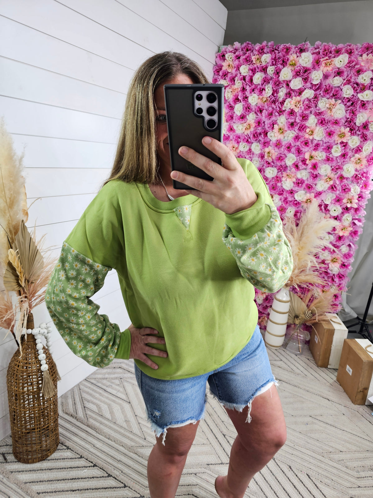 GREEN/FLORAL CONTRAST PULLOVER INNER BRUSHED TOP