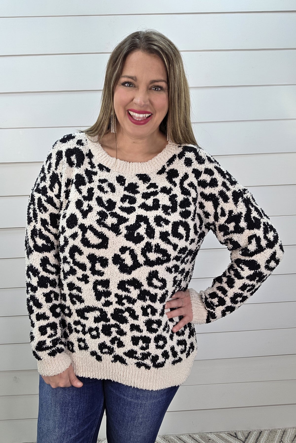 BLACK/CREAM FUZZY SOFT ANIMAL PRINT PULLOVER SWEATER