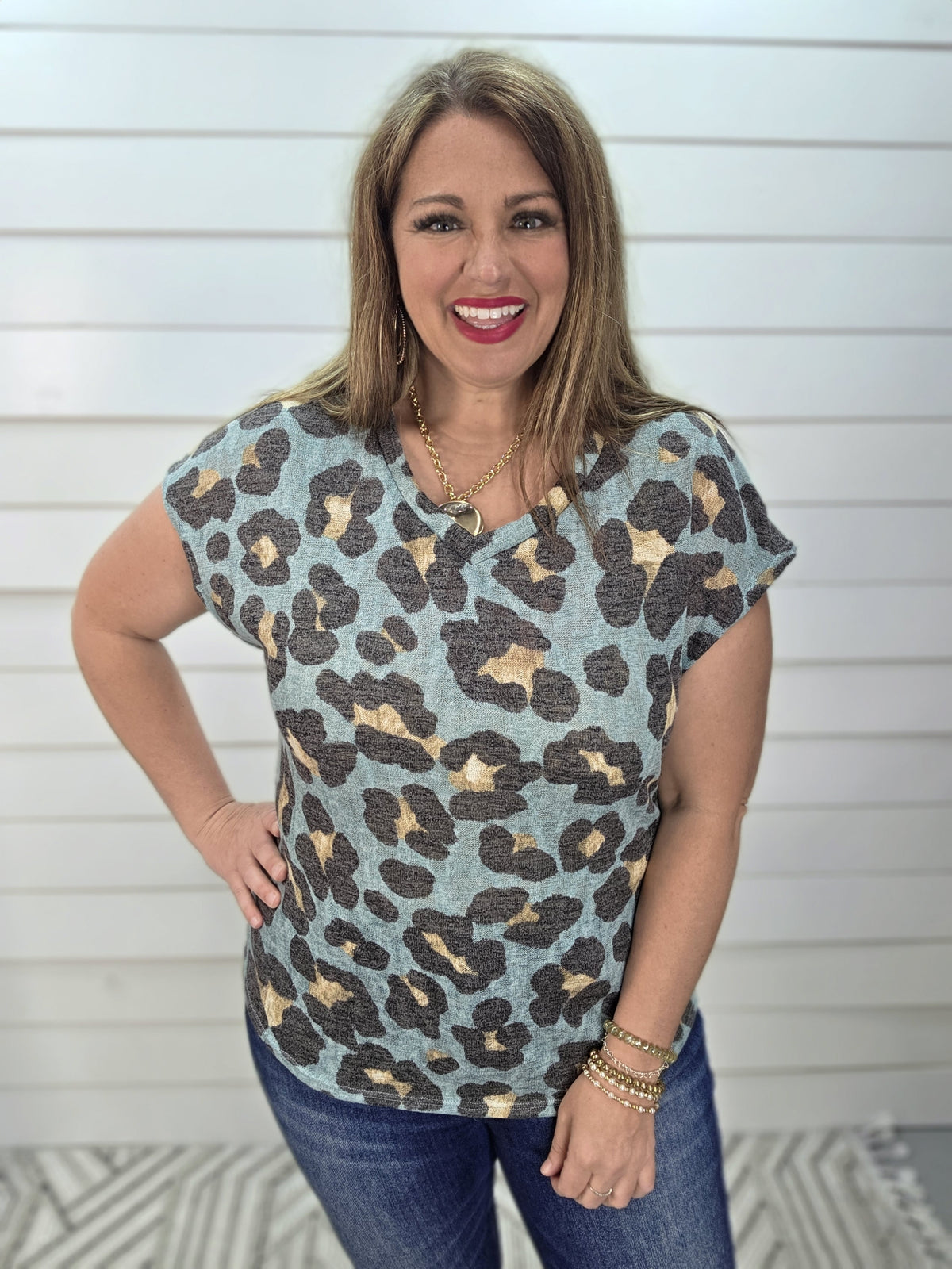 TEAL LEOPARD V NECK KNIT TOP