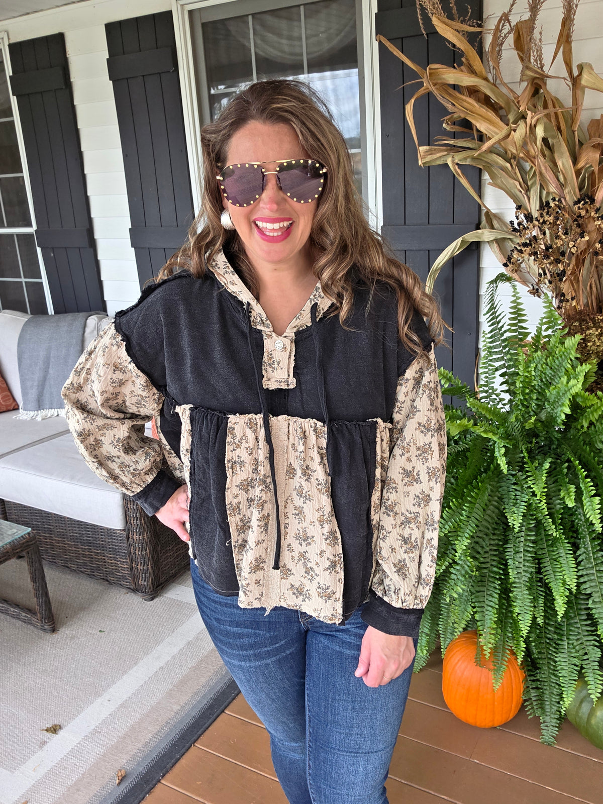 POL BLACK/MOCH FLORAL HOODED OVERSIZED TOP