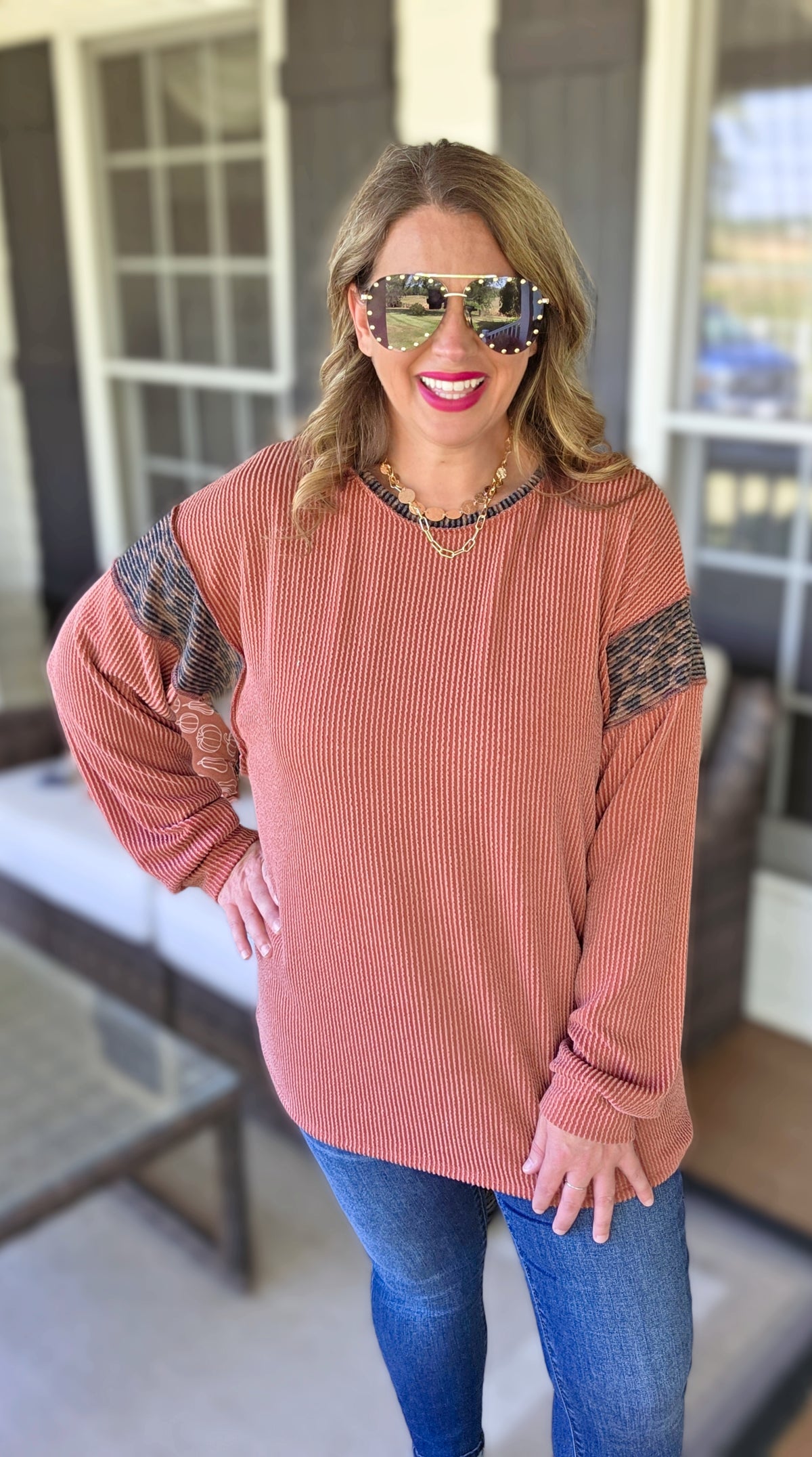 RUST RAISED RIBBED KNIT TOP WITH LEOPARD ACCENT SLEEVE