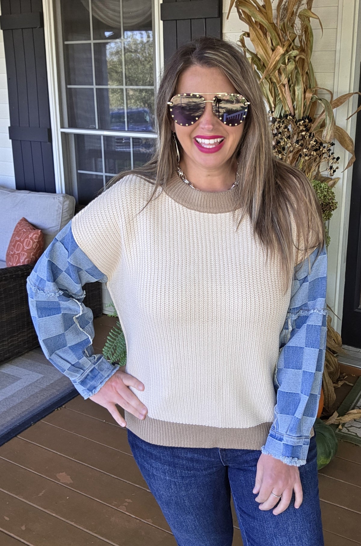 CREAM/DENIM CHECKER SLEEVE KNIT SWEATER