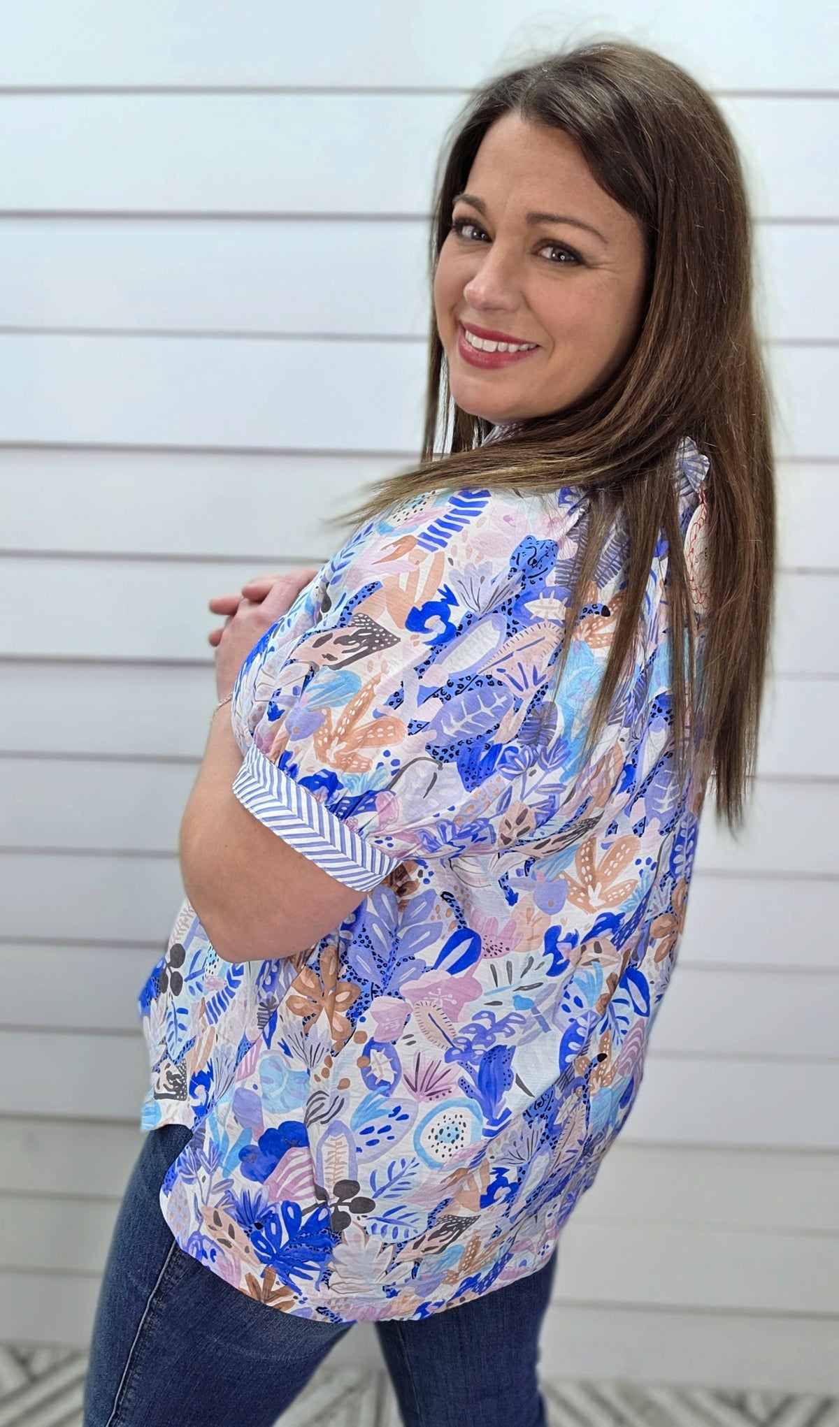BLUE FLORAL/STRIPED TRIM WOVEN SHORT SLEEVE TOP