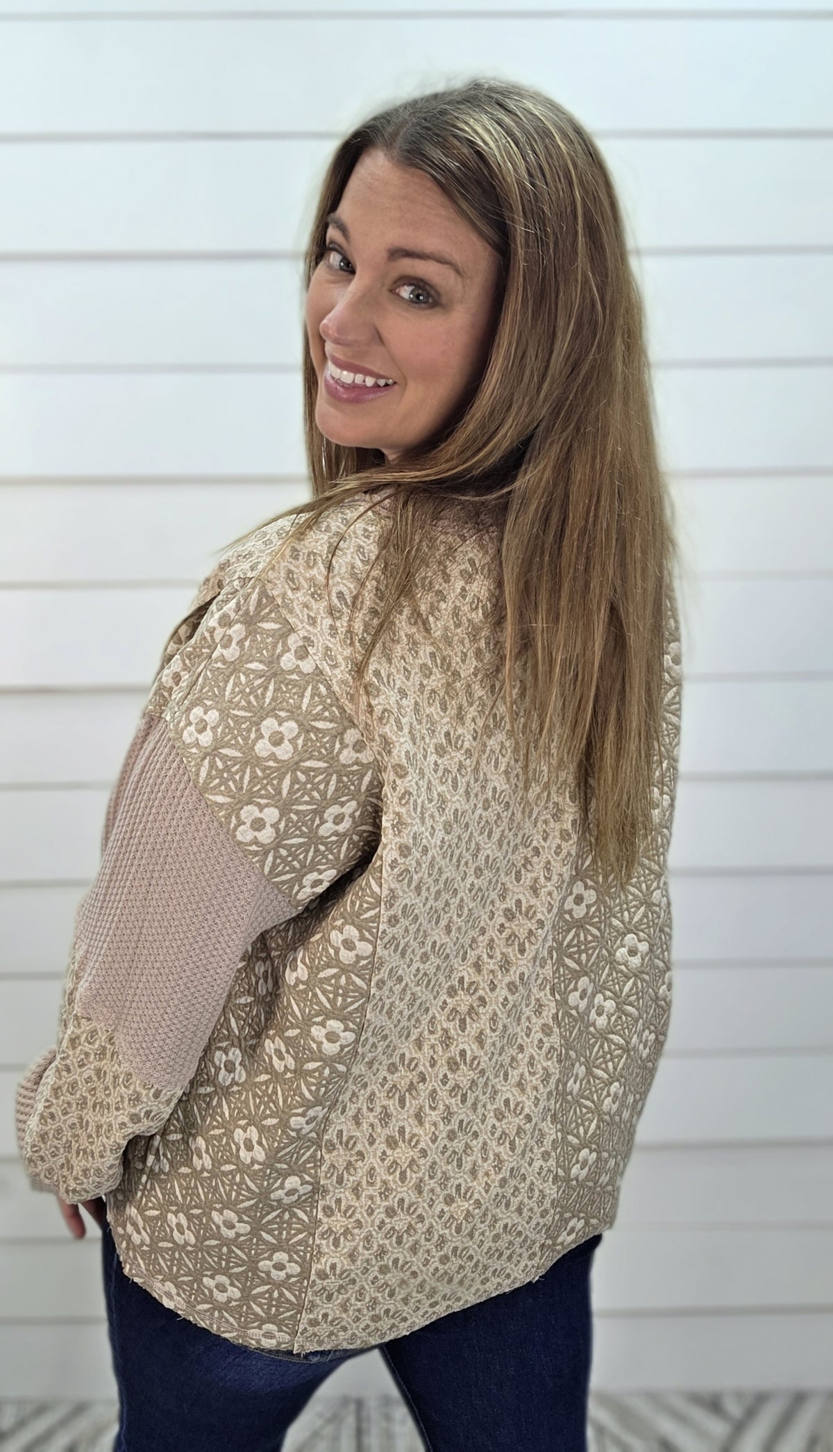 LATTE WAFFLE/FLORAL CONTRAST KNIT TOP W/ BUTTON NECKLINE - OVERSIZED