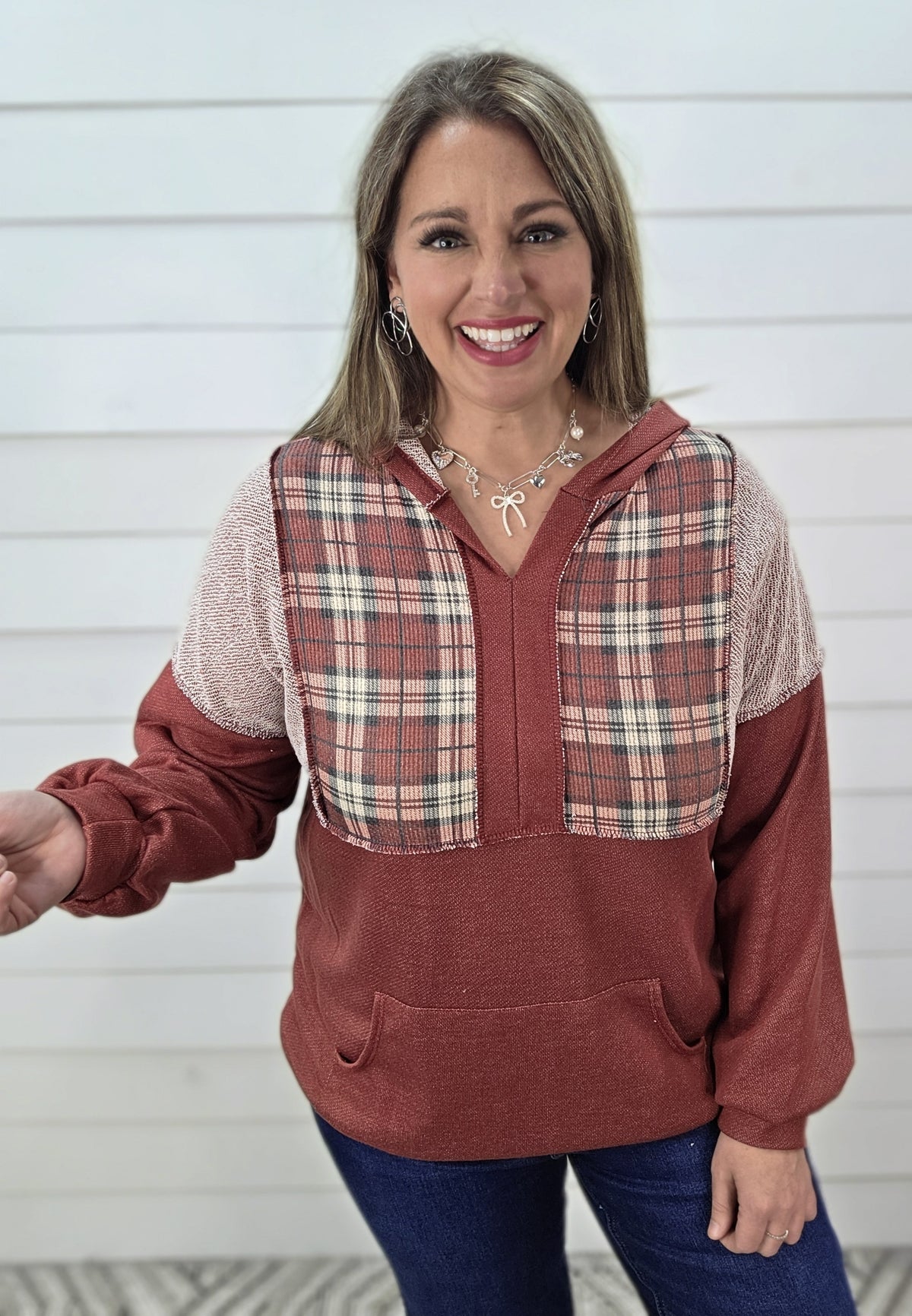 BURGUNDY/PAID QUARTER ZIP PULLOVER