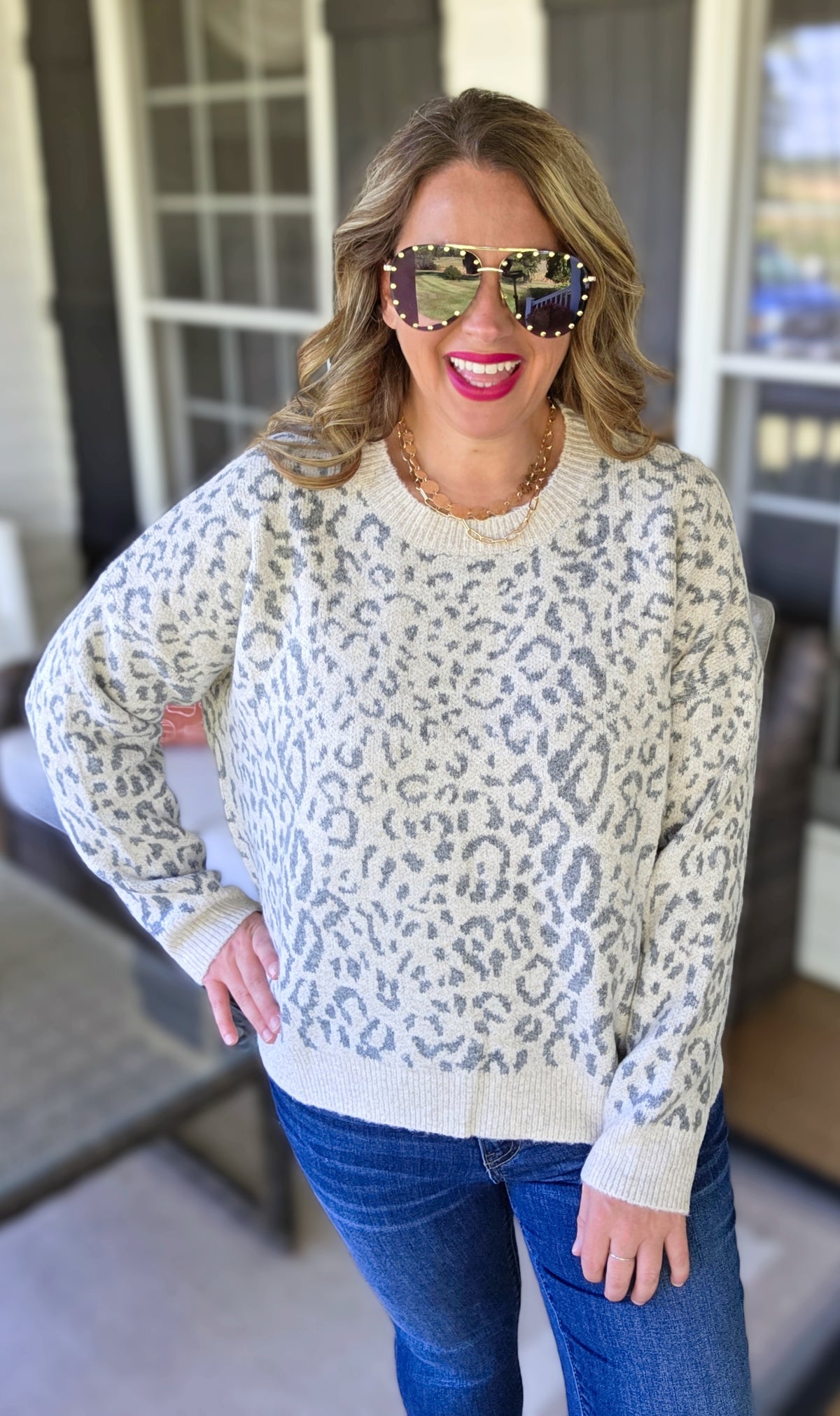 CREAM/GREY LEOPARD PULLOVER SWEATER