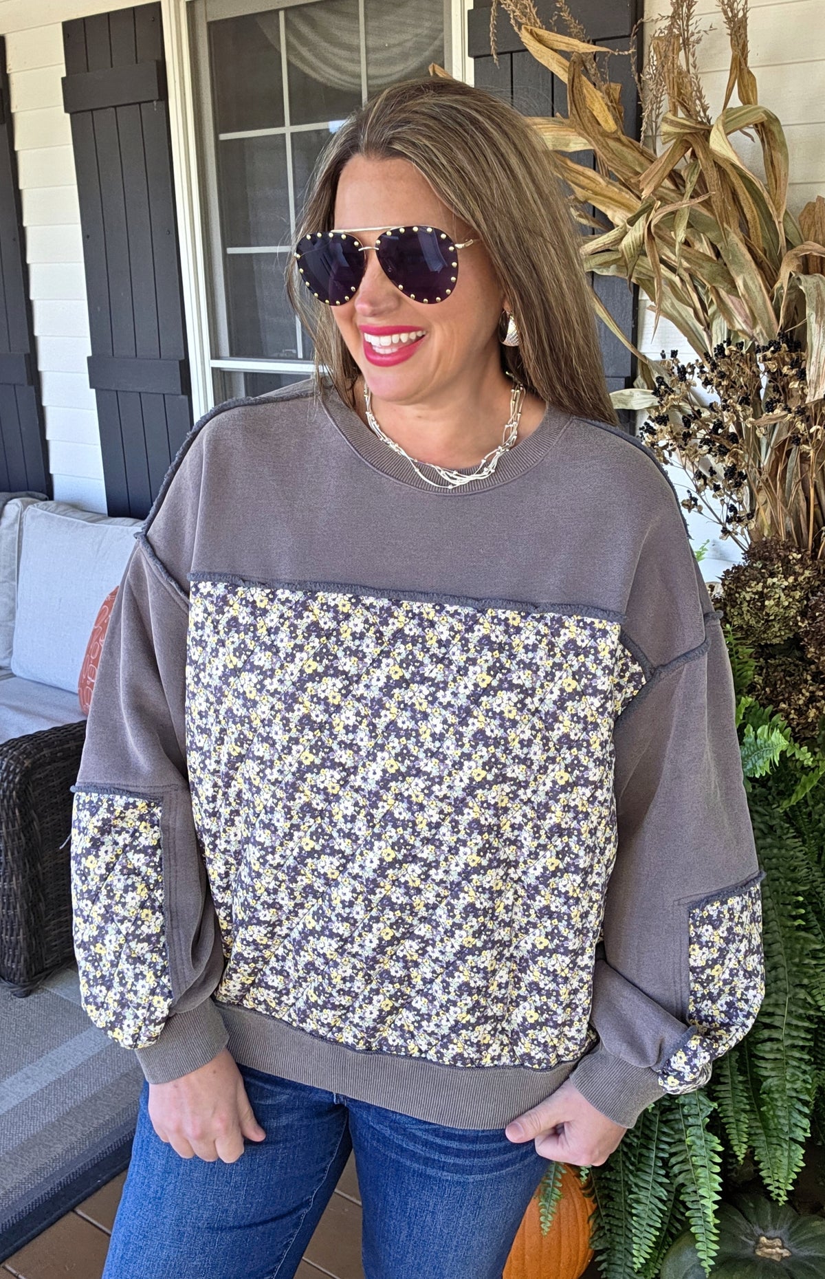 FADED NAVY/ QUILTED FLORAL/PAISLEY KNIT TOP