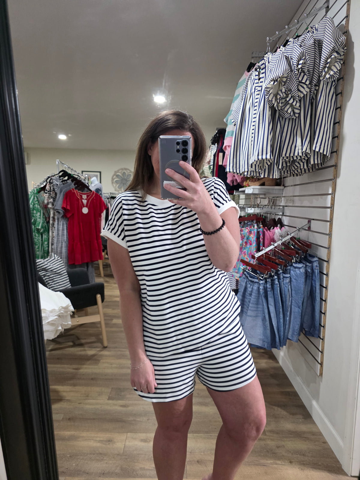 NAVY/WHITE STRIPED KNIT SHORT