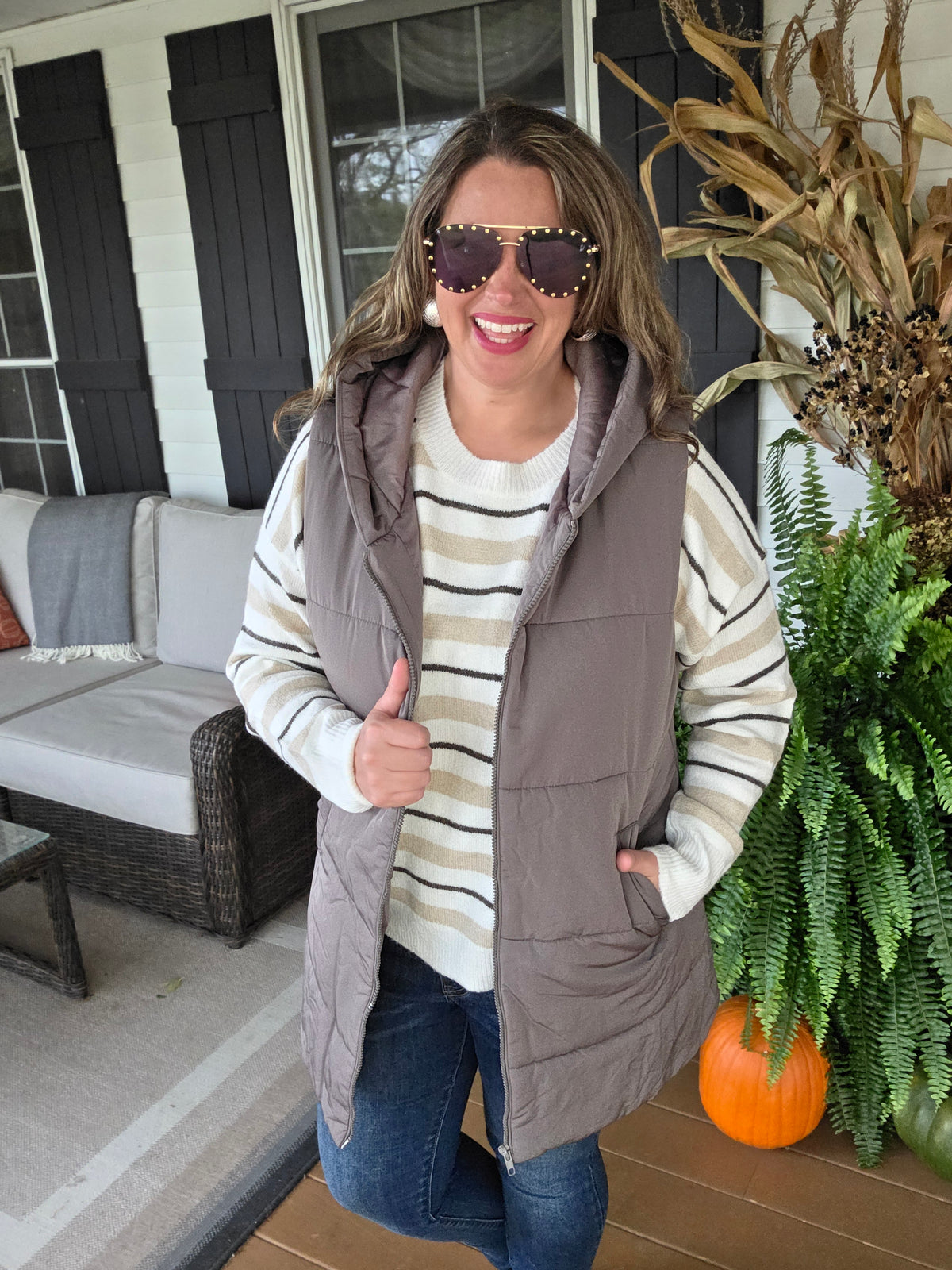 GUNMETAL HOODED PUFF VEST