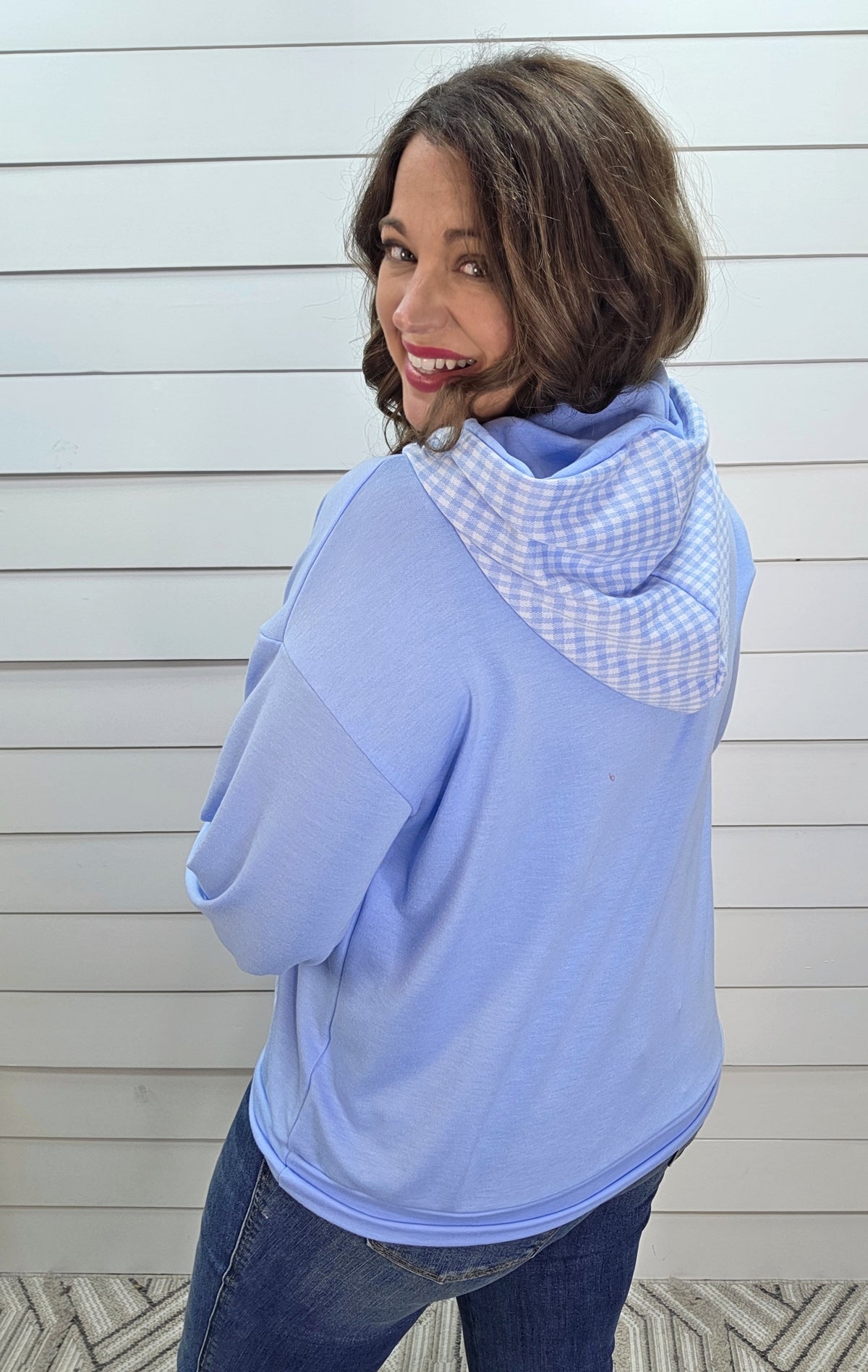 BLUE GINGHAM TRIM LIGHT WEIGHT PULLOVER HOODIE