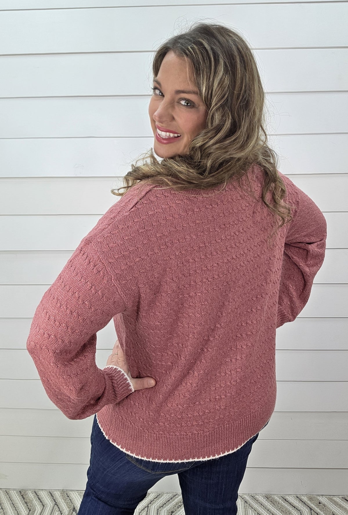ROSE CABLE KNIT TEXTURED/ COLOR EDGE LIGHT WEIGHT SWEATER