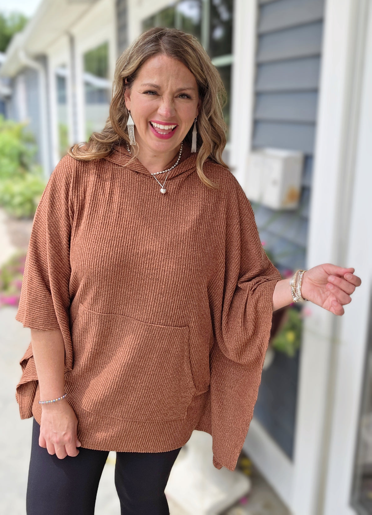 DEAR SCARLETT HORIZON PONCHO HOODIE - PUMPKIN SPICE