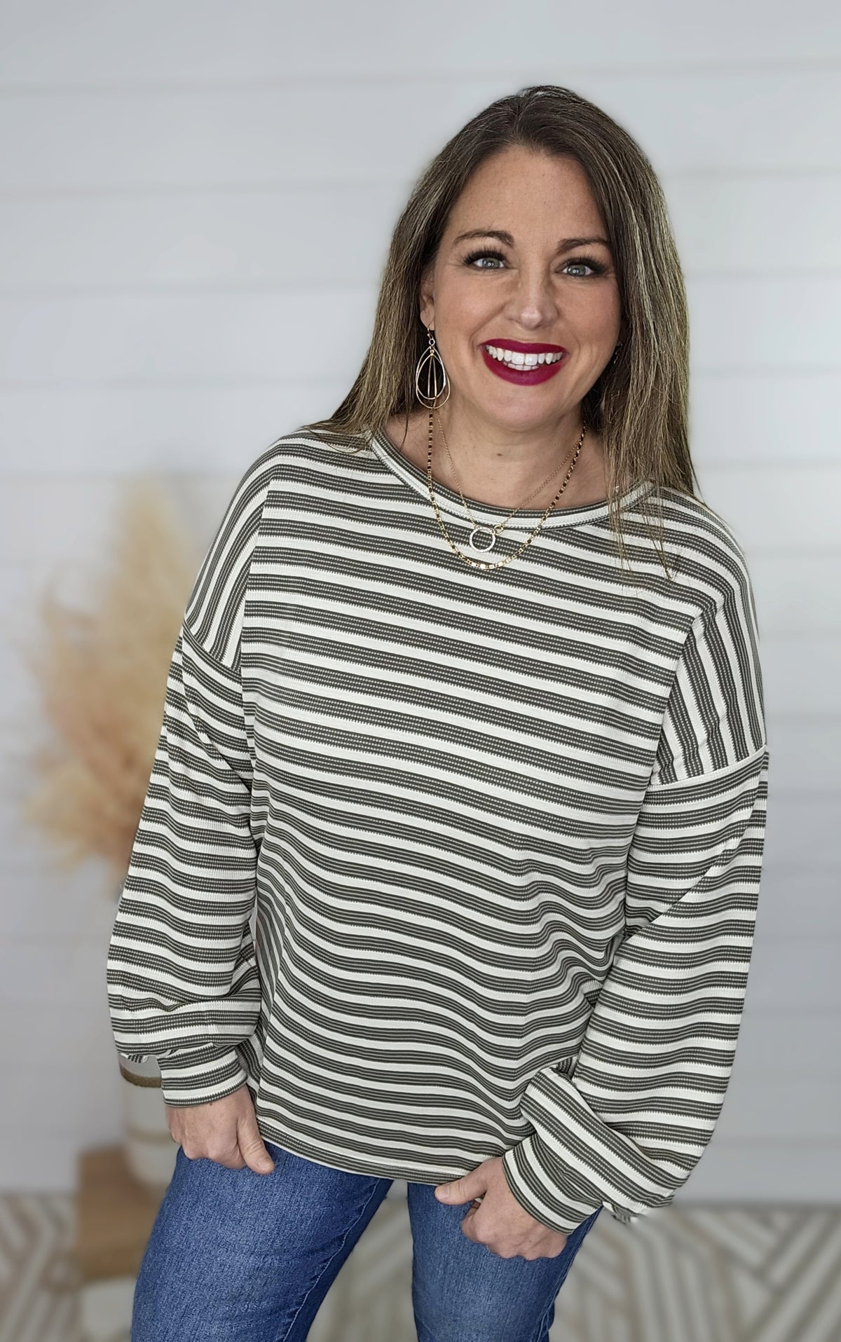 OLIVE CREW NECK LONG SLEEVE STRIPED KNIT TOP