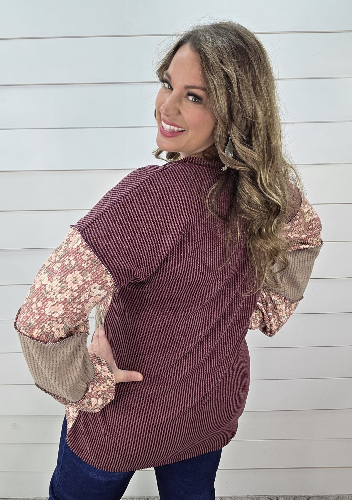 BURGUNDY RAISED RIBBED FLORAL COLORBLOCK KNIT TOP