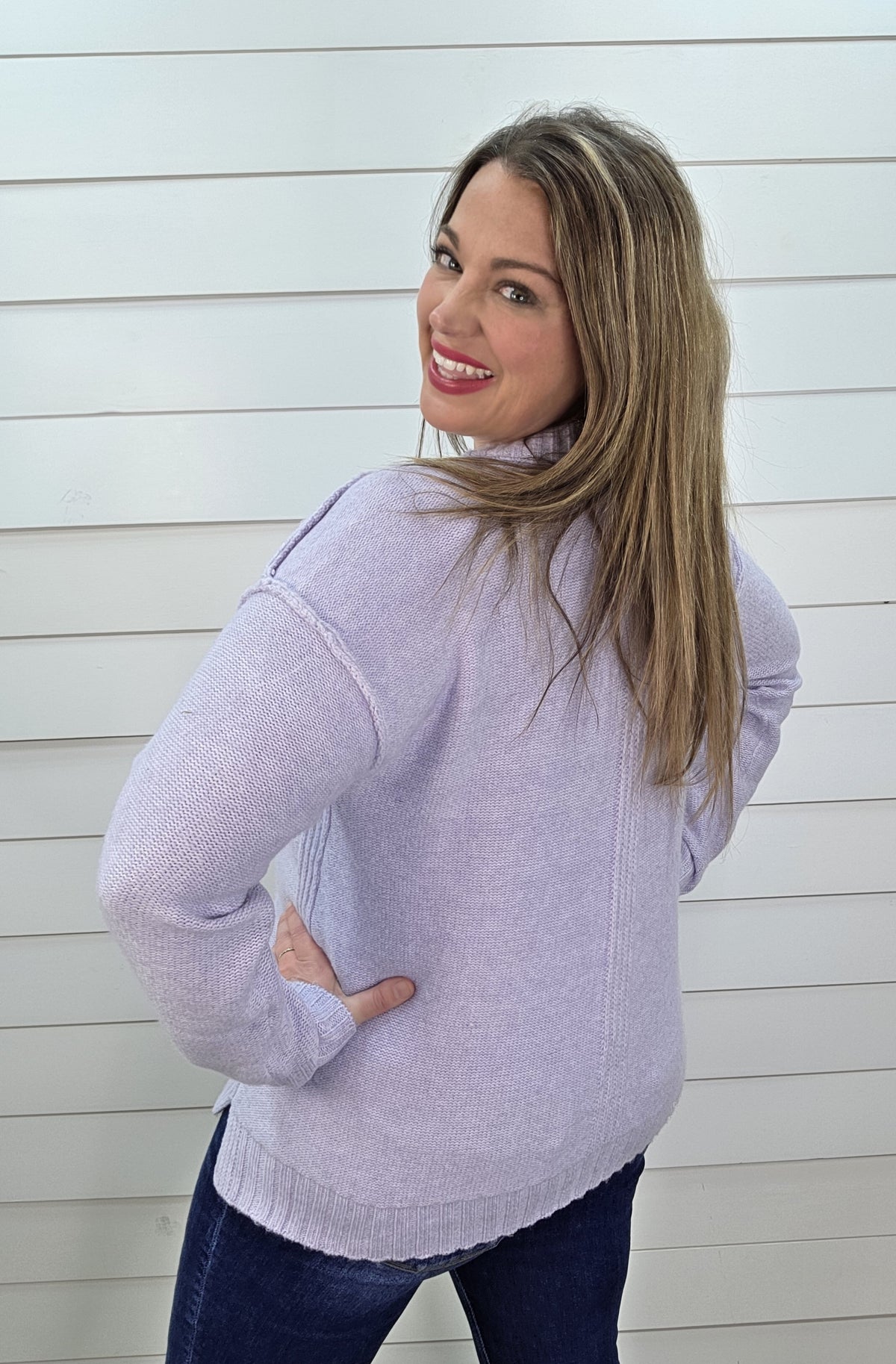 LT LAVENDER SEAM DETAIL ULTRA SOFT PULLOVER SWEATER