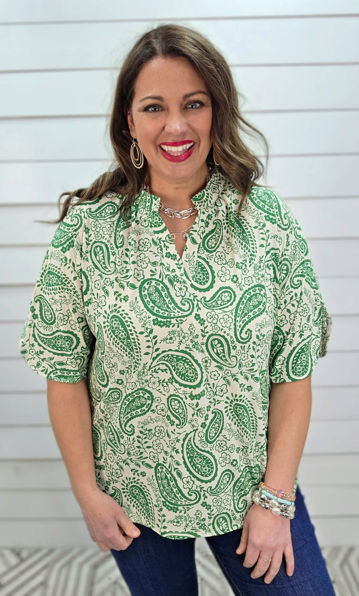 DEAR SCARLETT BREEZE SPLIT SLEEVE TOP - KELLY GREEN/CREAM PRINTED