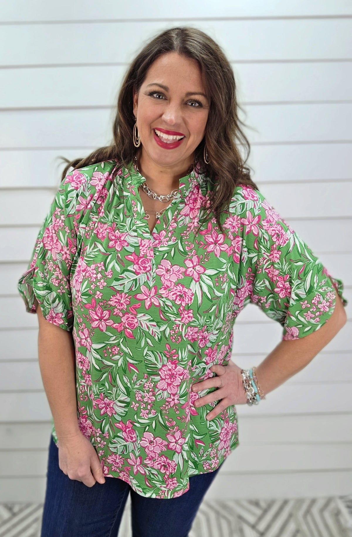 DEAR SCARLETT BREEZE SPLIT SLEEVE TOP - GREEN/PINK FLORAL PRINT