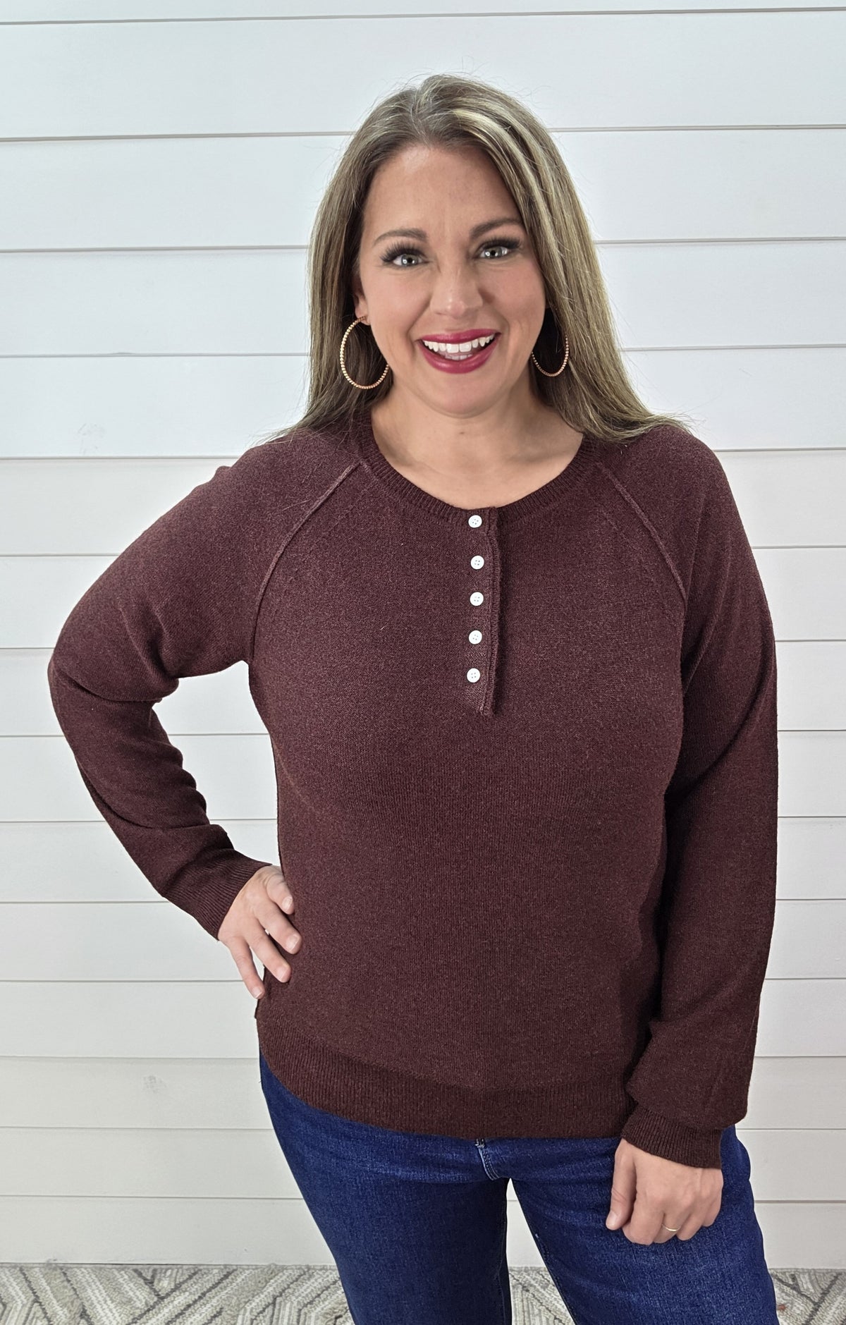 BURGUNDY HENLEY LIGHT WEIGHT RAGLAN SLEEVE PULLOVER SWEATER