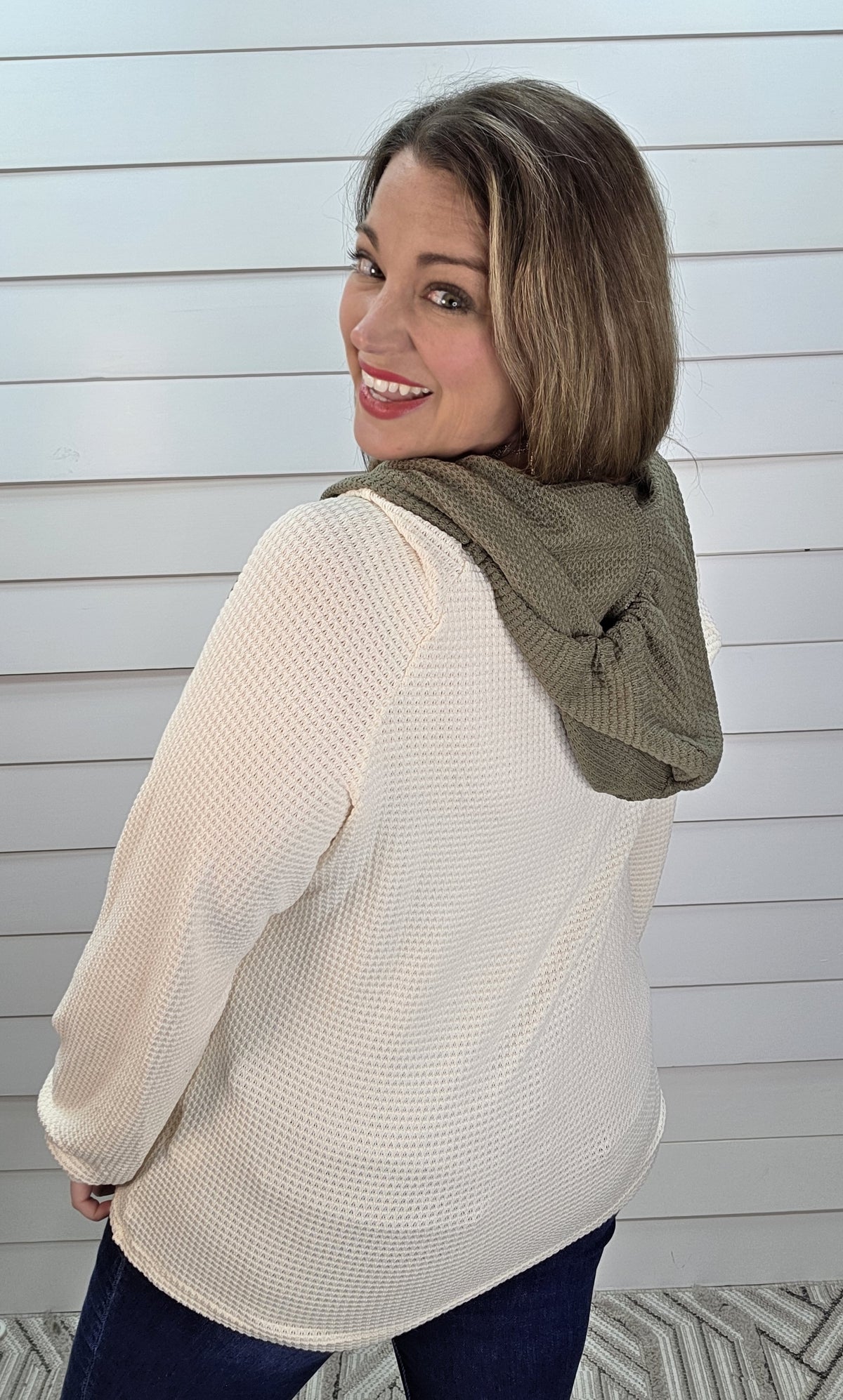 CREAM WAFFLE TEXTURE OLIVE CONTRAST HOODED TOP