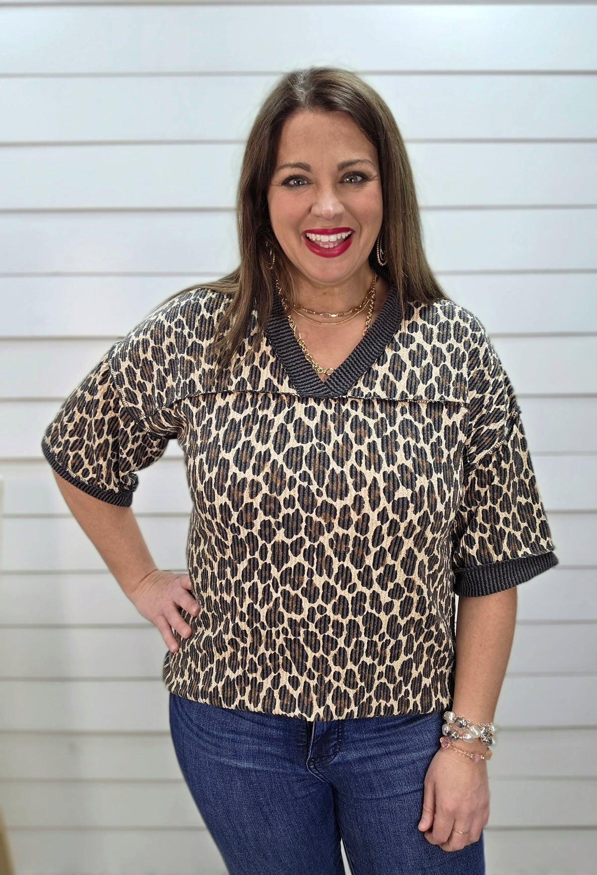 BROWN LEOPARD RAISED RIBBED KNIT TOP