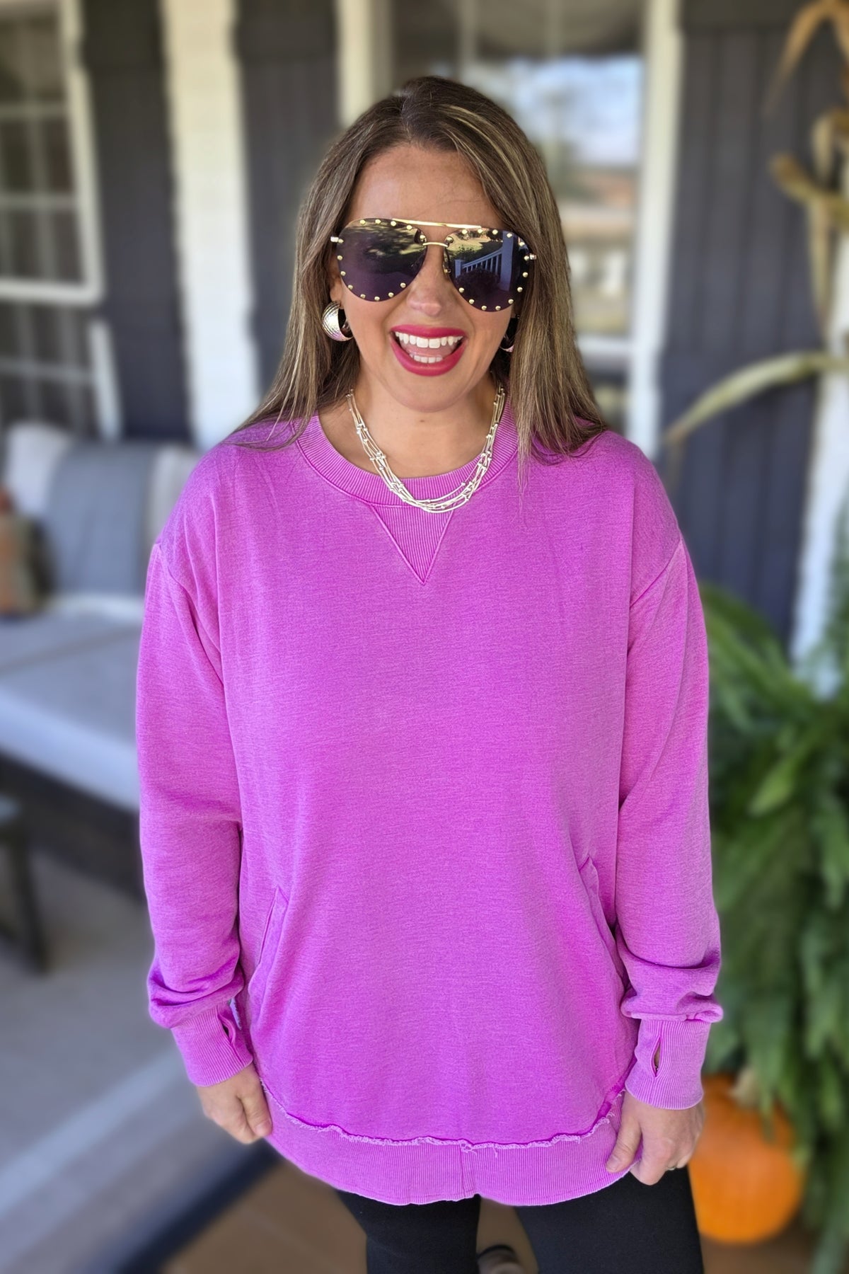 MAGENTA PURPLE CURVED HEM PULLOVER W/ POCKETS