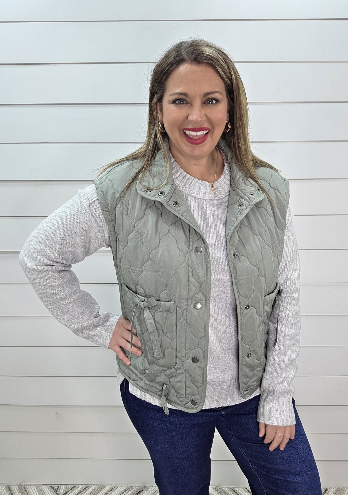 DUSTY SAGE QUILTED BOW TRIM VEST