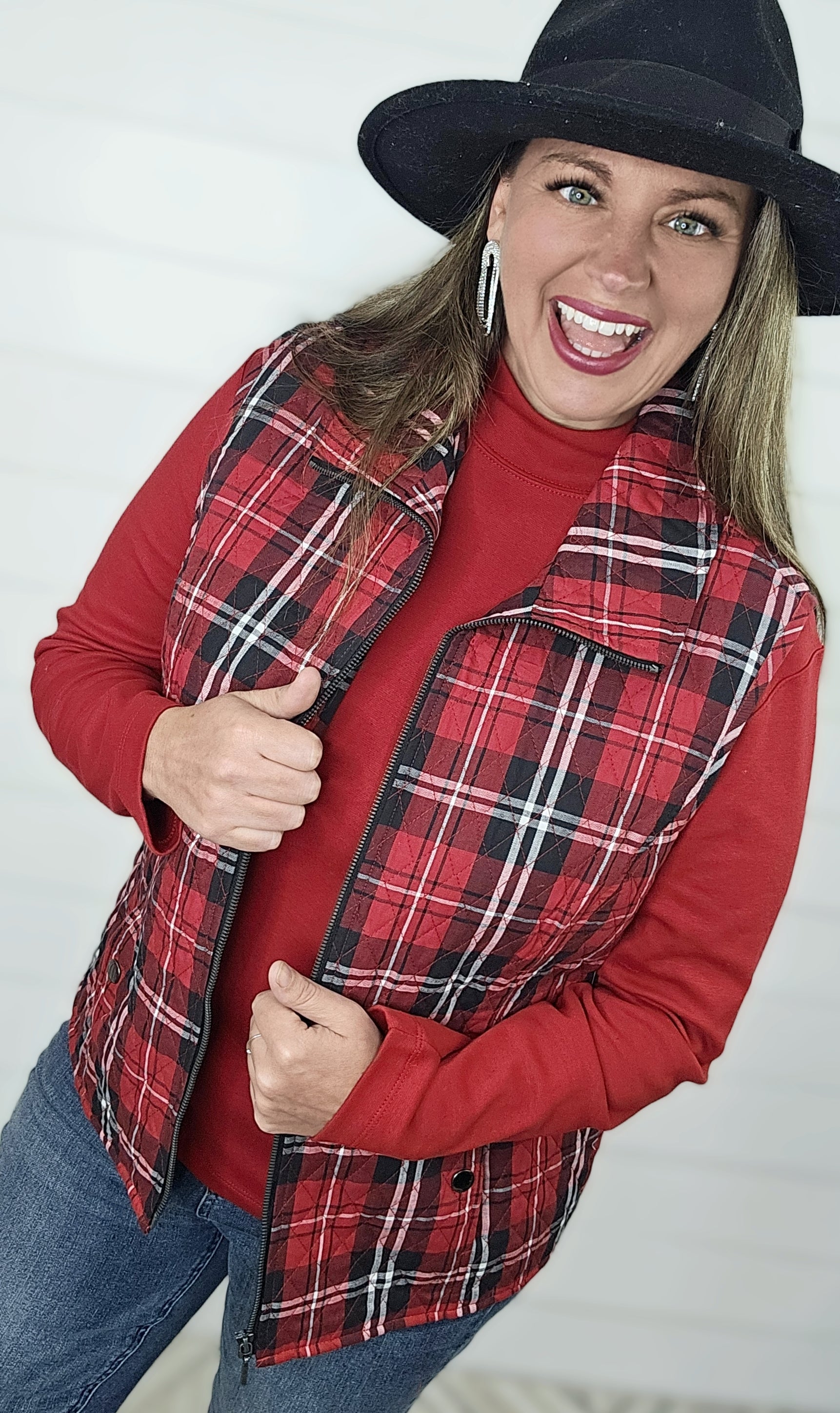 RED BLACK PLAID QULITED ZIP UP VEST Brooch Boutique