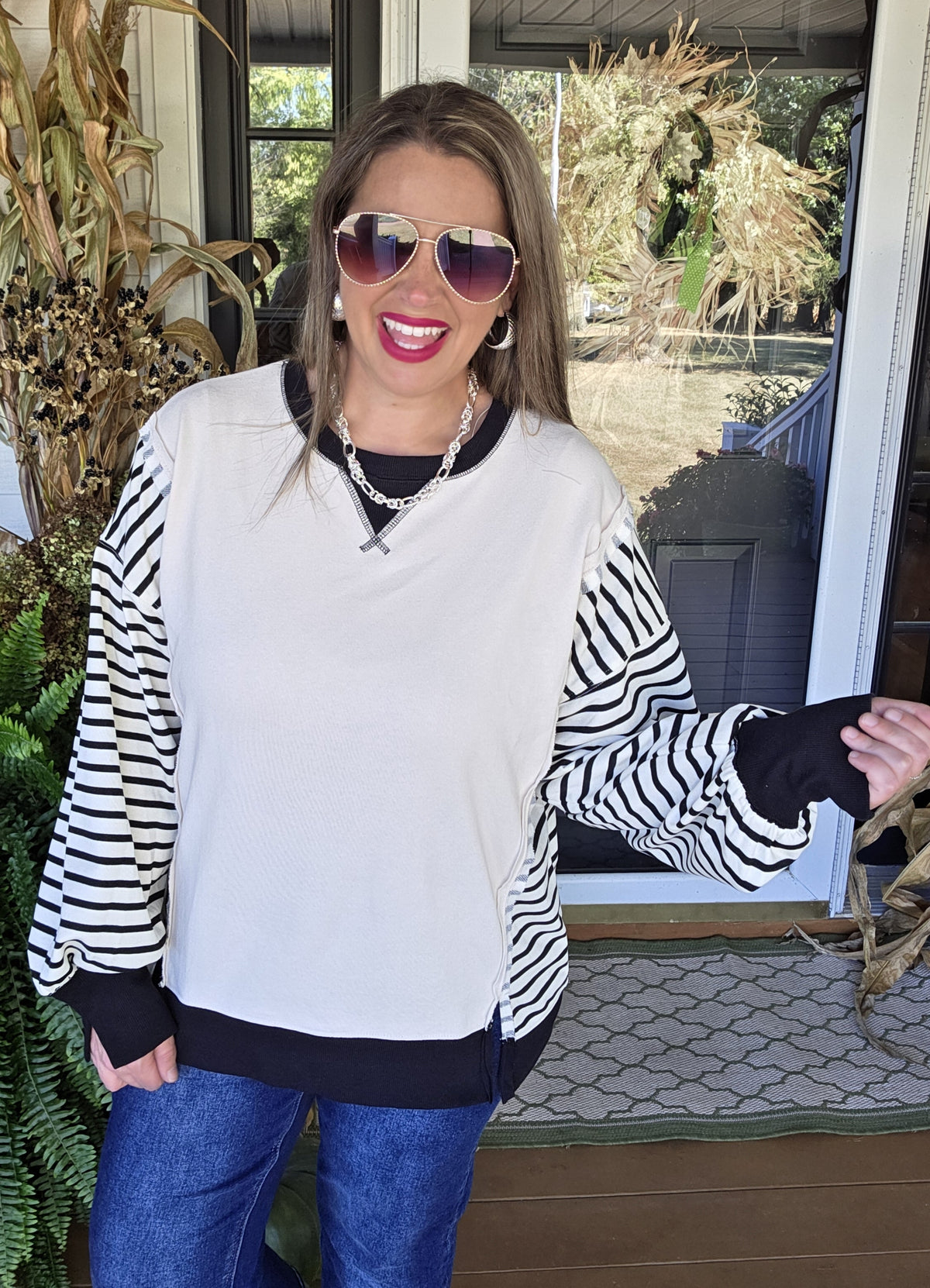 CREAM/BLACK STRIPED CONTRAST FRENCH TERRY PULLOVER