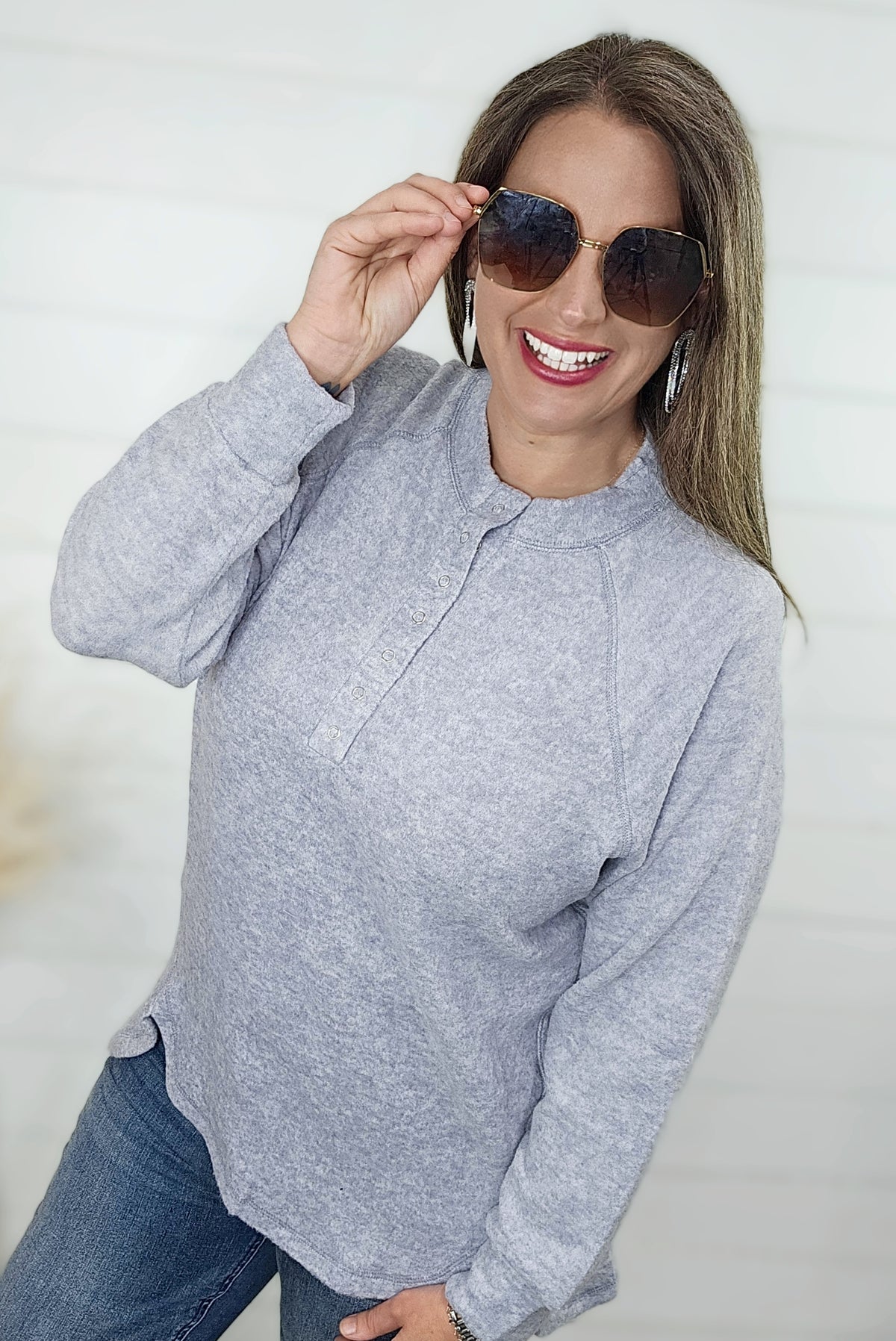 HEATHER GREY BRUSHED KNIT SNAP BUTTON HENLEY TOP