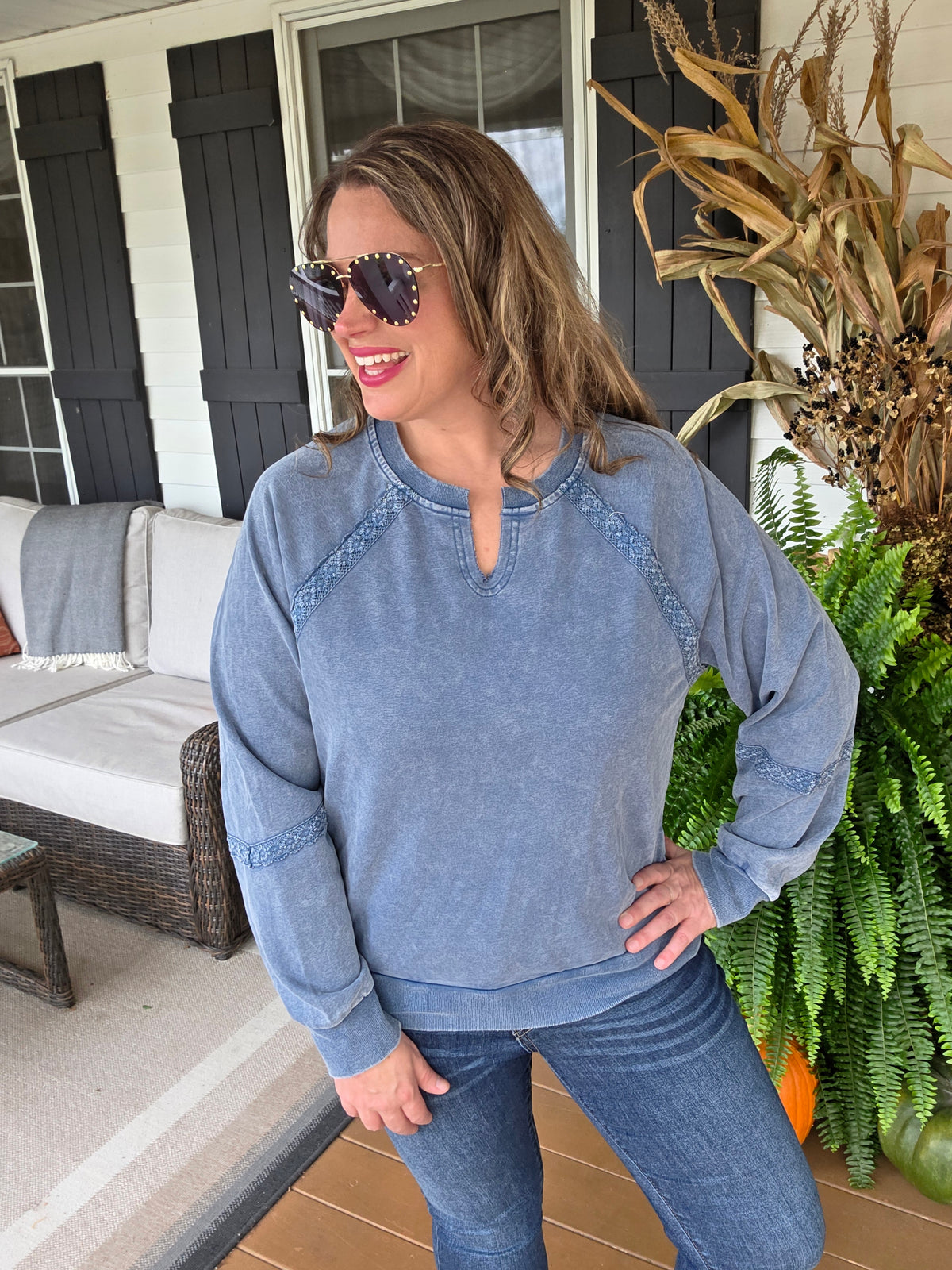 BLUE MINERAL WASH LACE TRIM PULLOVER