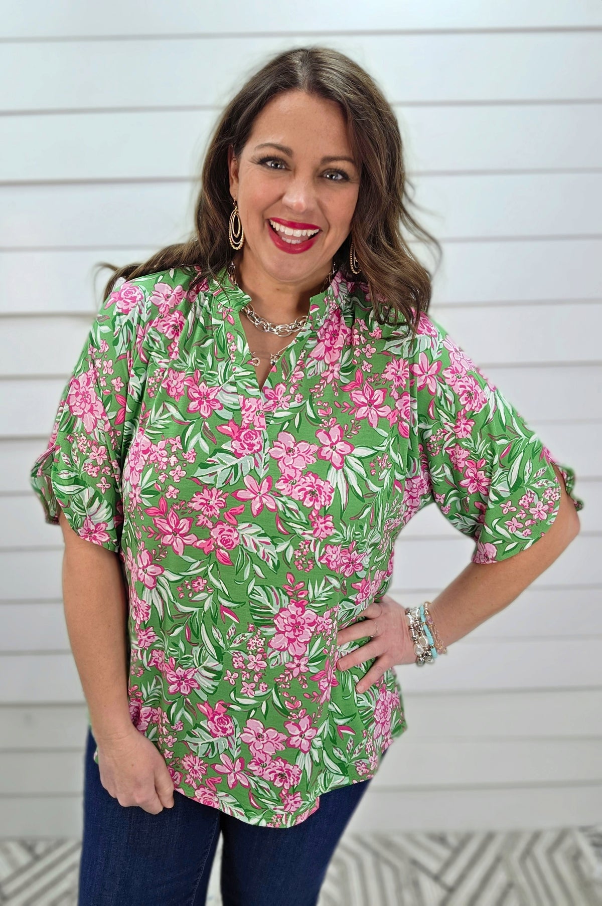 DEAR SCARLETT BREEZE SPLIT SLEEVE TOP - GREEN/PINK FLORAL PRINT