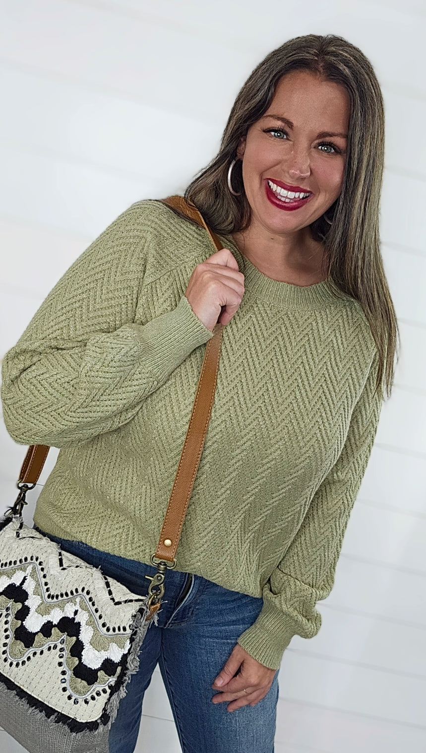 SAGE CHEVRON TEXTURED CREW NECK LIGHT WEIGHT SWEATER