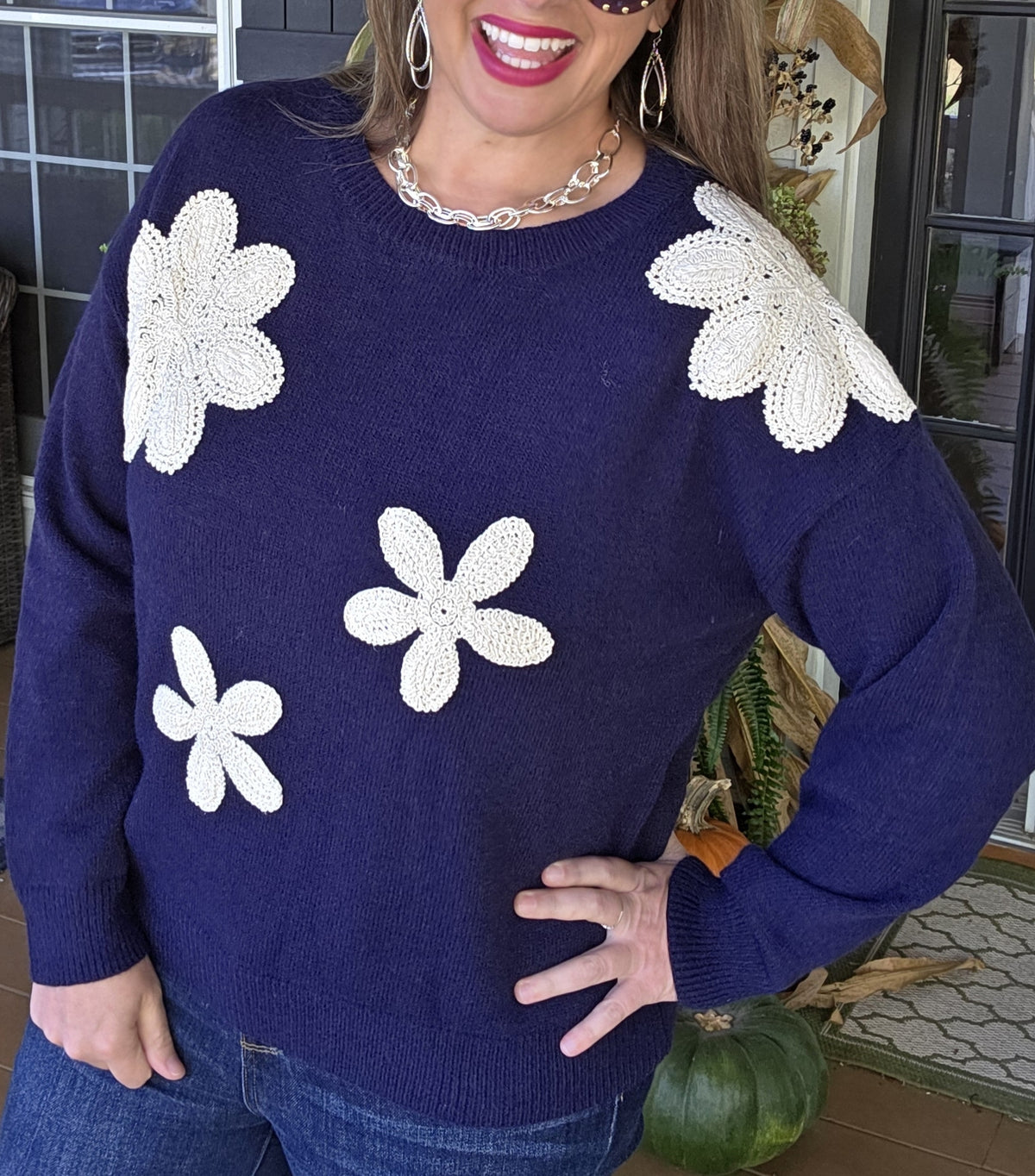 NAVY FLORAL EMBROIDERED KNIT SWEATER